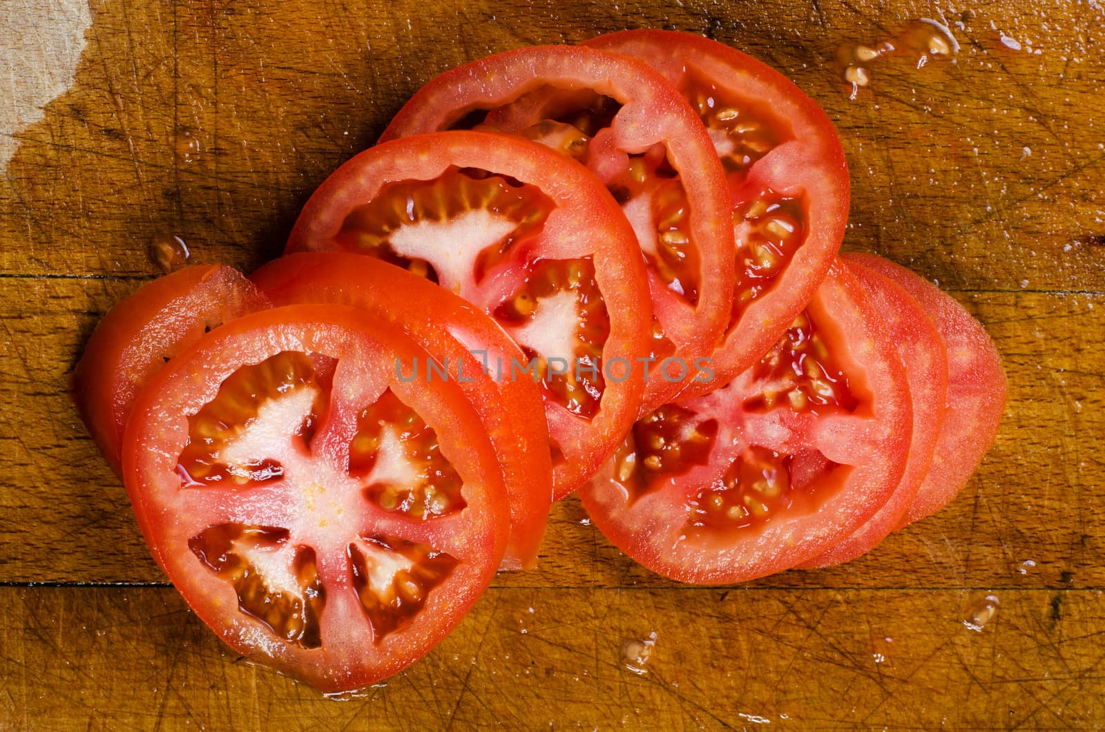 sliced tomato