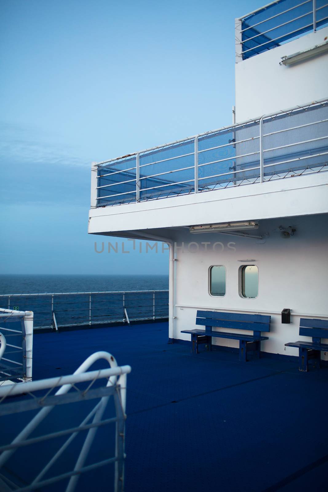 cruise ship by viktor_cap