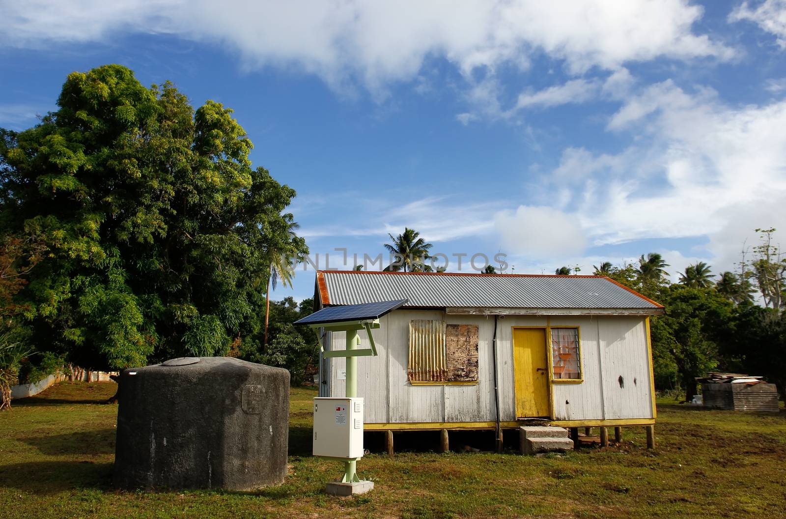 Local house on Ofu island,  Tonga by donya_nedomam
