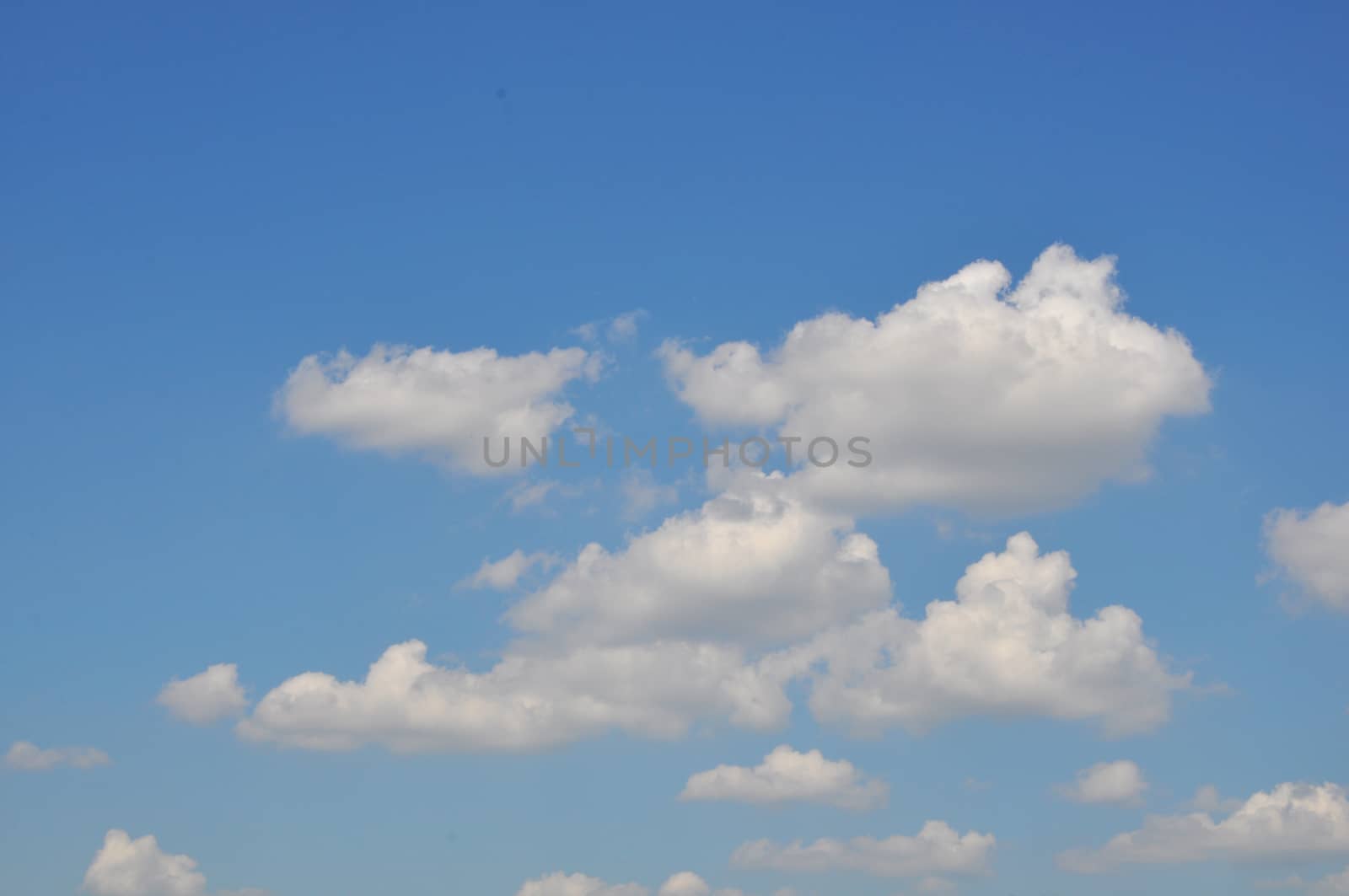 Blue sky with some white b puffy clouds







&lt;font&gt; &lt;font&gt; Нажмите, чтобы изменить &lt;/ FONT&gt; &lt;/ FONT&gt;</font></font>