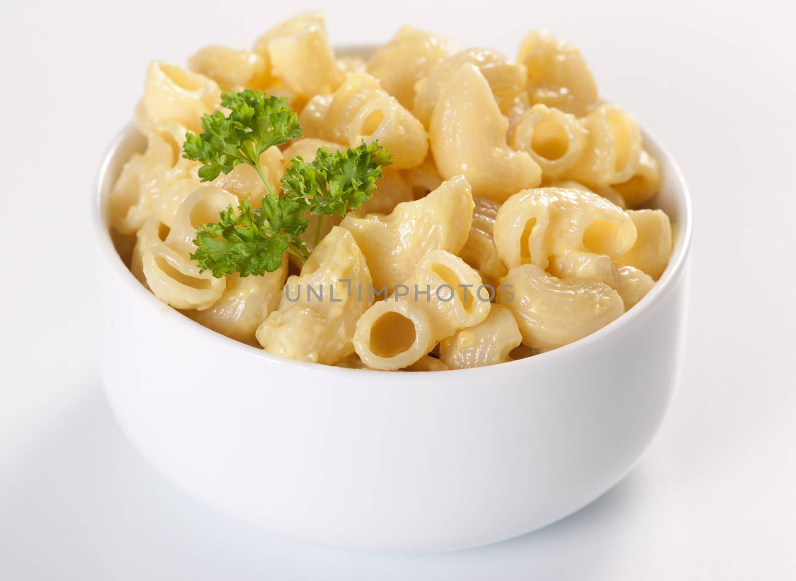 Macaroni and cheese in the bowl