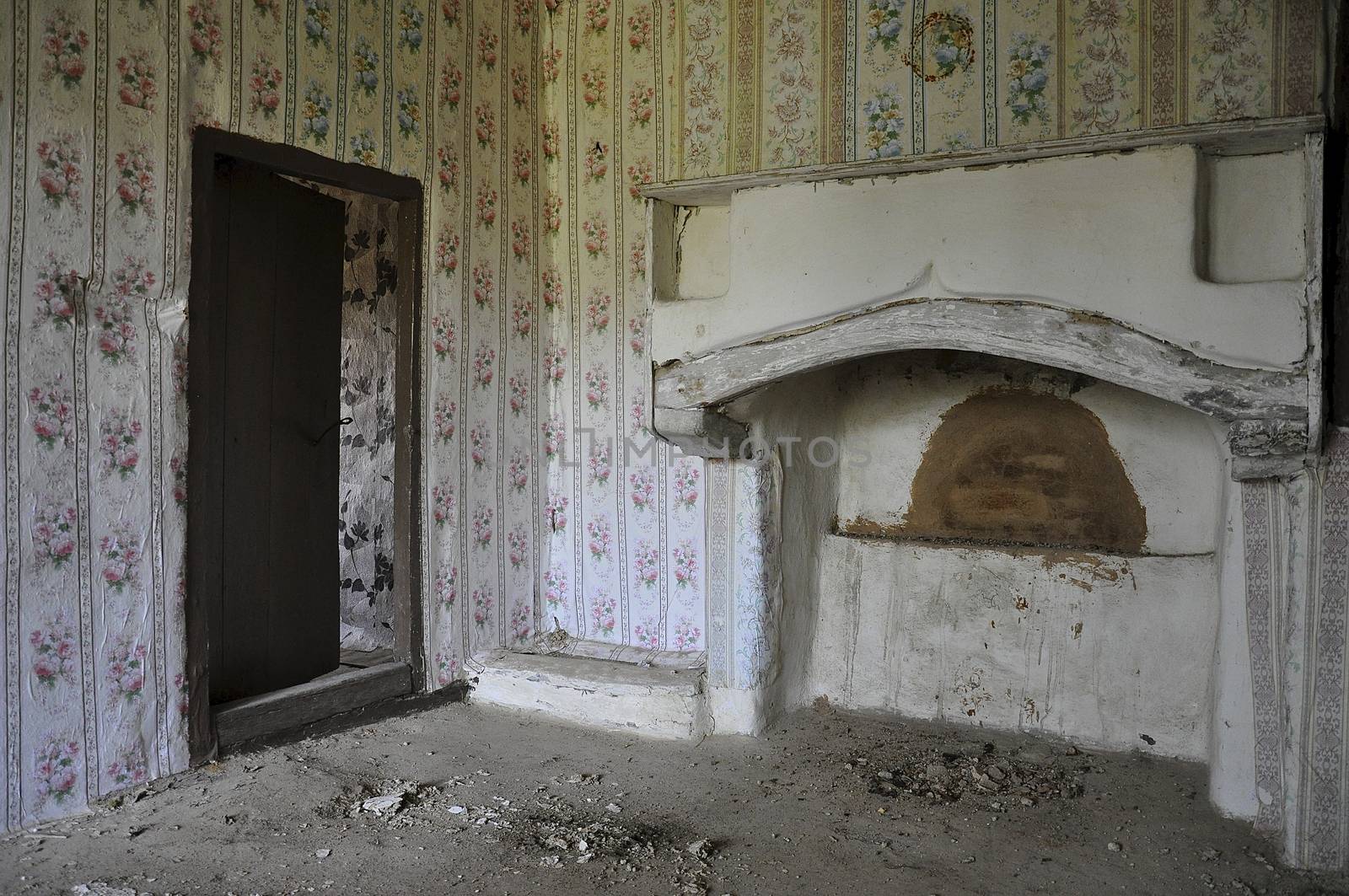 Old house with open fireplace in Avren in Bulgaria 