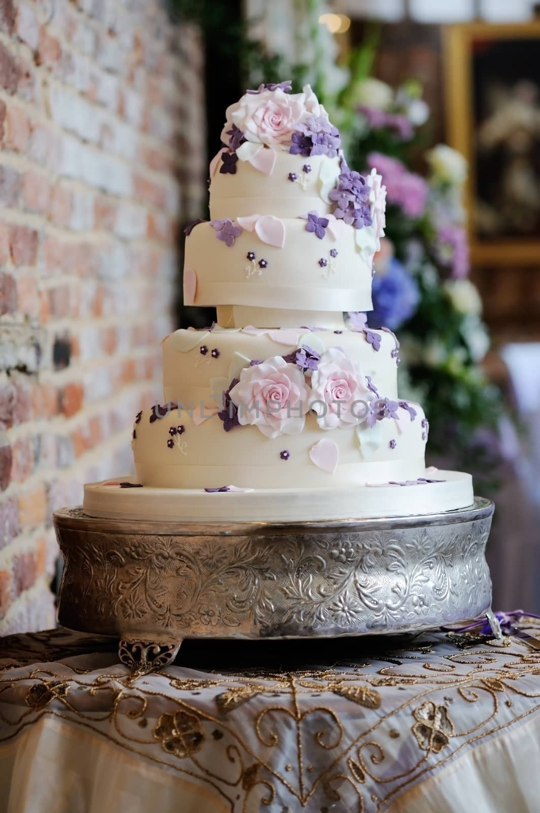 Wedding cake purple by kmwphotography