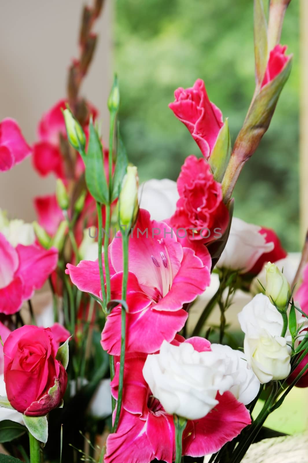 Wedding flowers closeup by kmwphotography