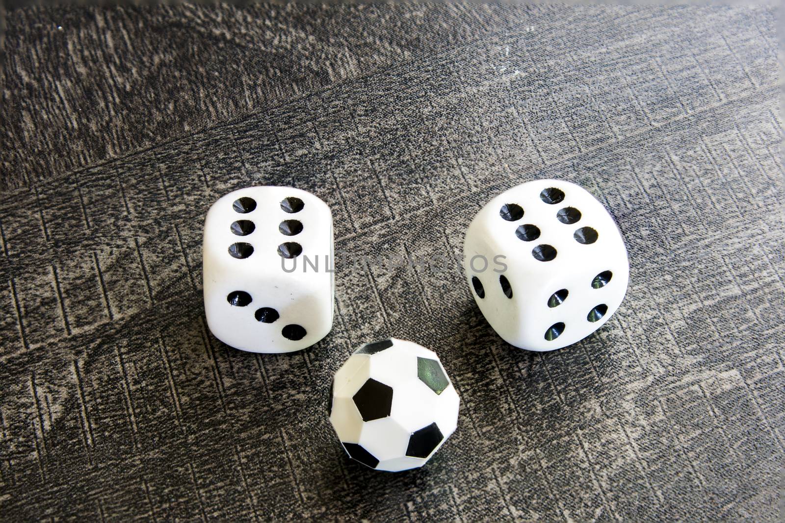 Gambling with dice and football win money