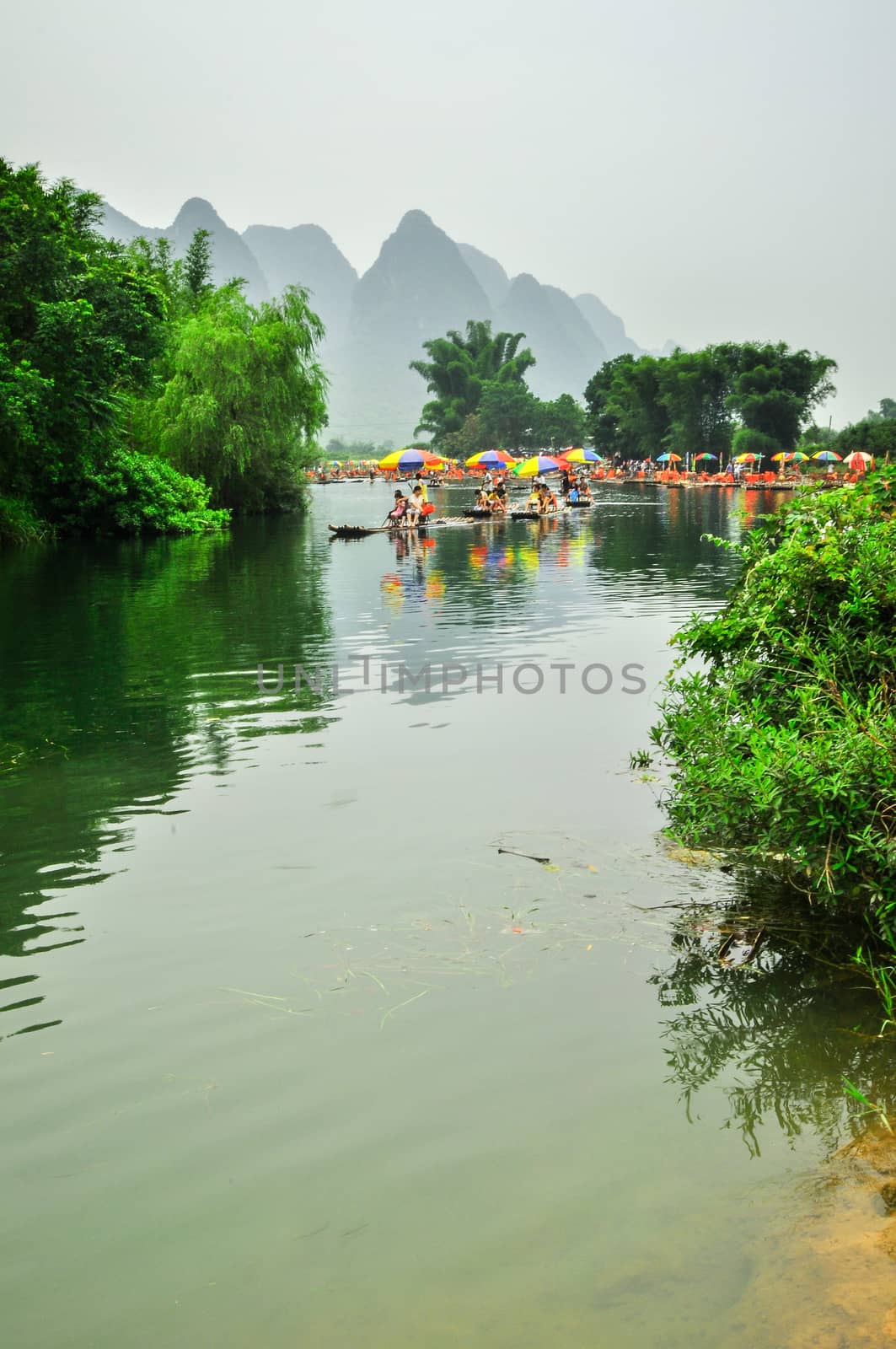Guilin Li river Karst mountain landscape in Yangshuo by weltreisendertj