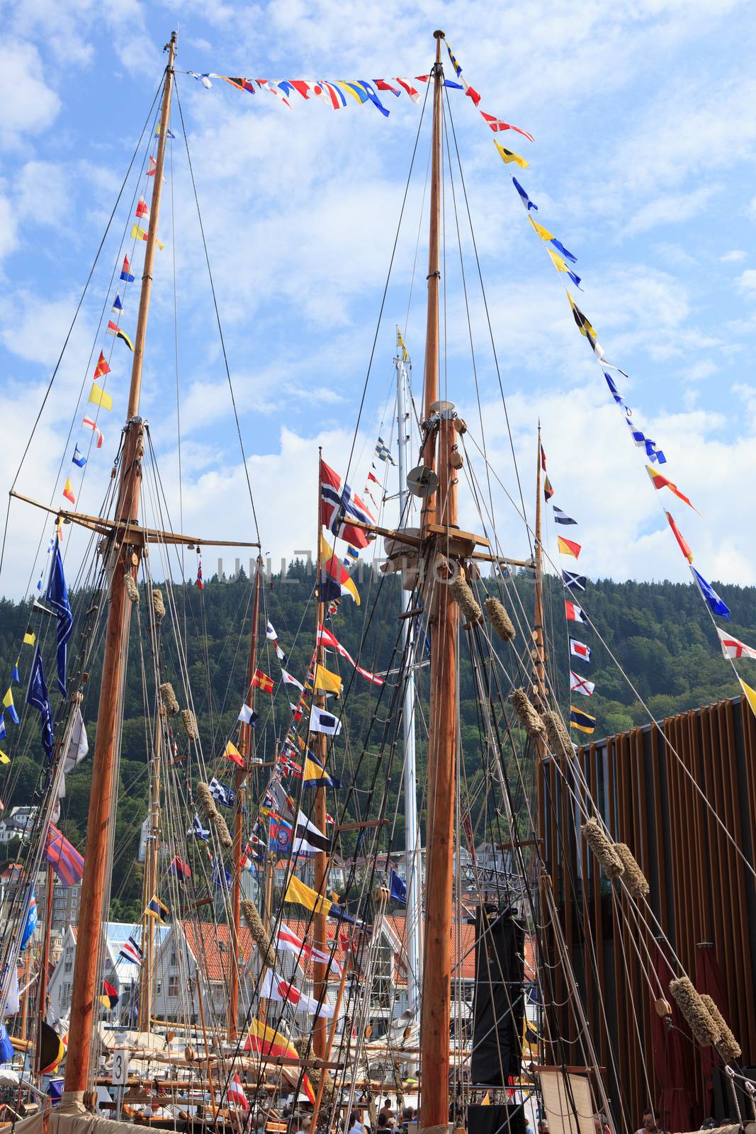 Tall Ship Races Bergen by SveinOttoJacobsen