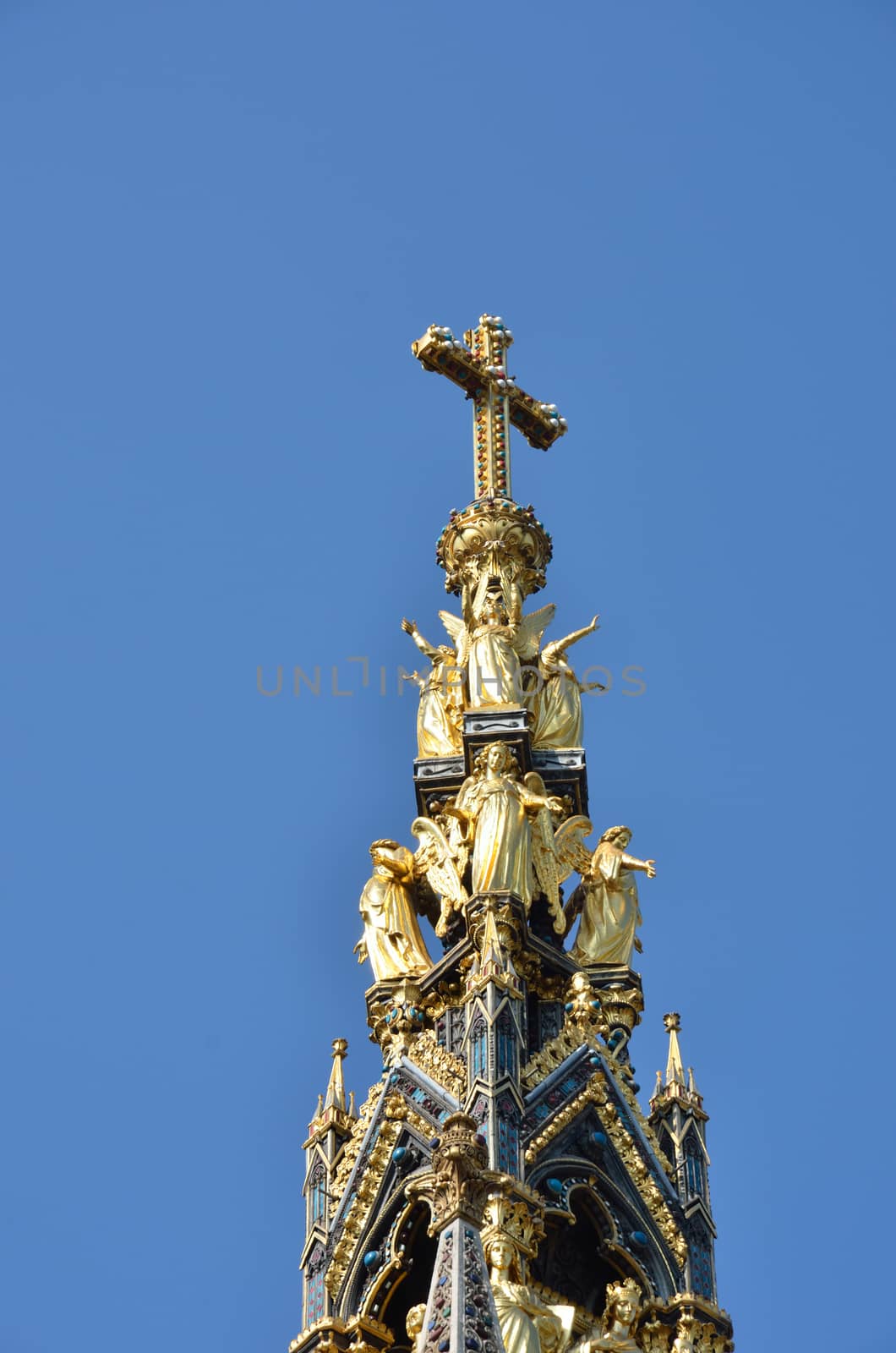 Albert memorial top