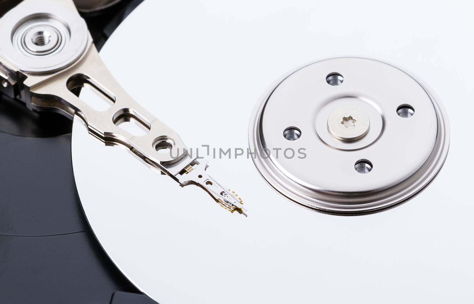Harddisk drive (HDD) with top cover open closed up