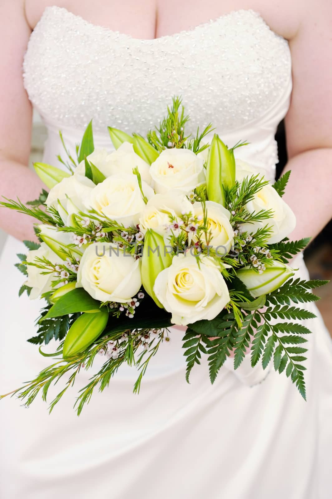 Brides flowers by kmwphotography