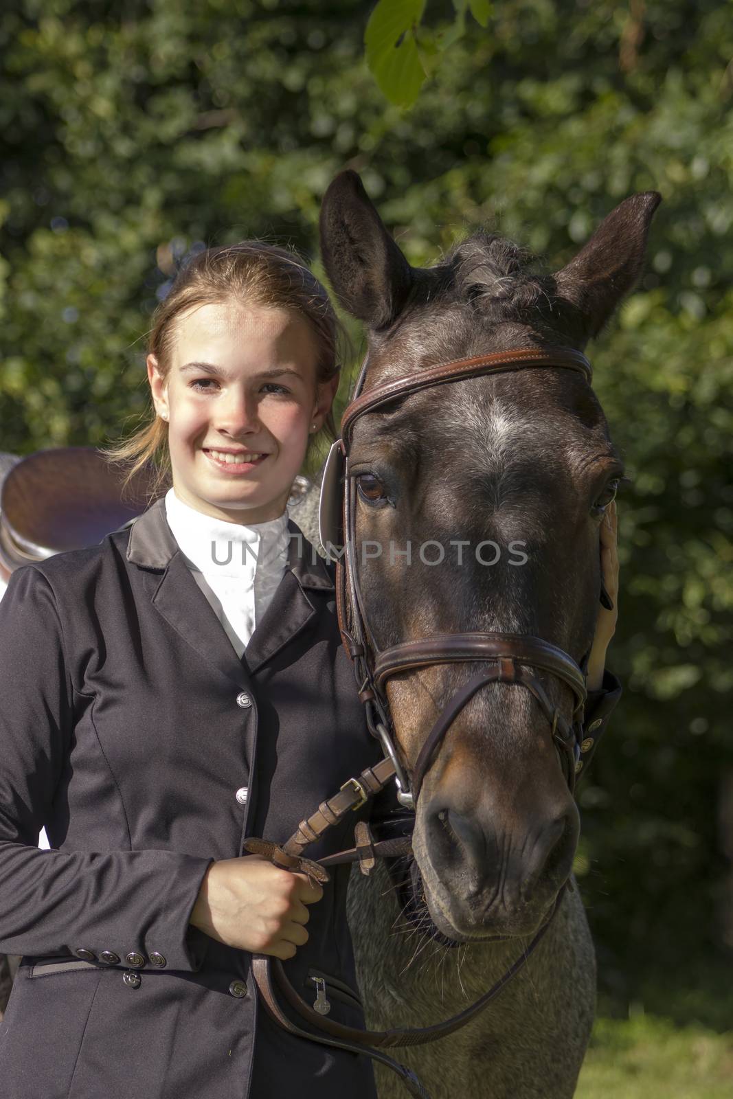 young girl and her horse by miradrozdowski