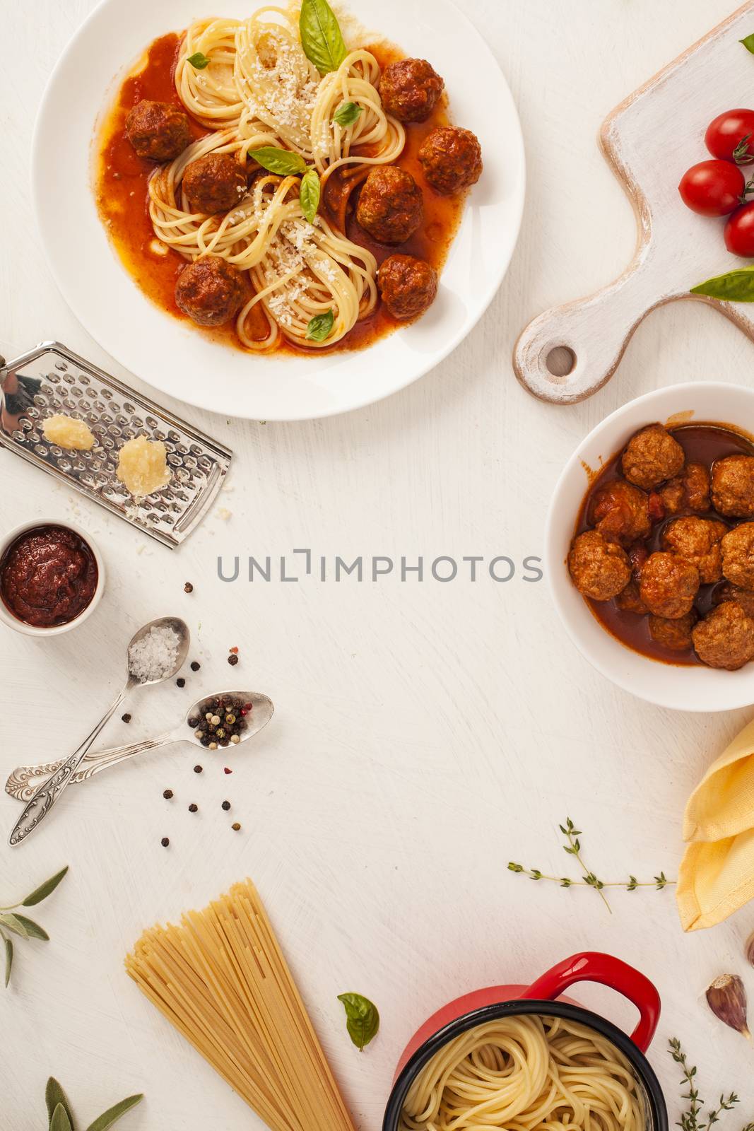 Spaghetti with meatballs by mariakomar