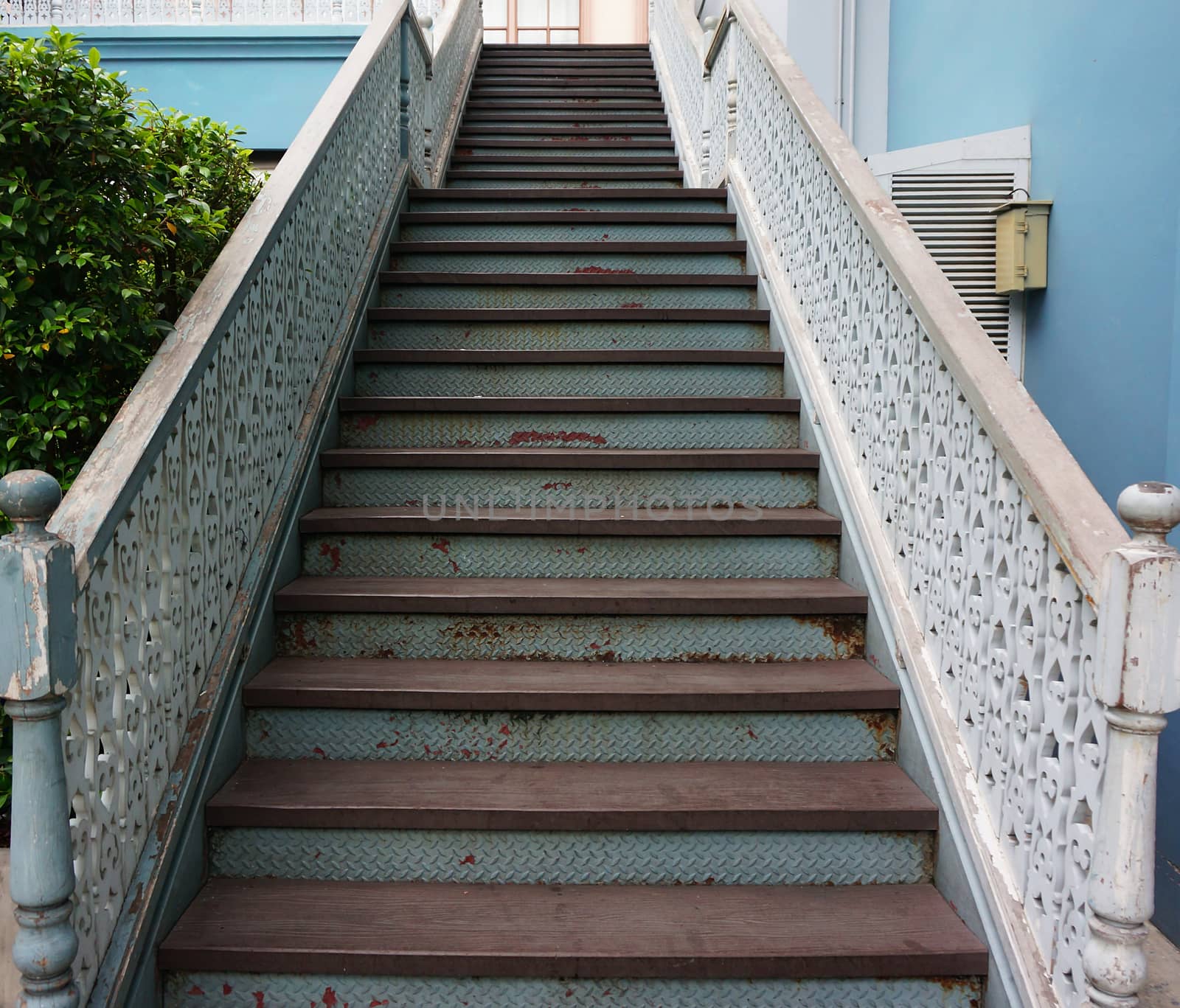 Stairs of the ancient house by ninun