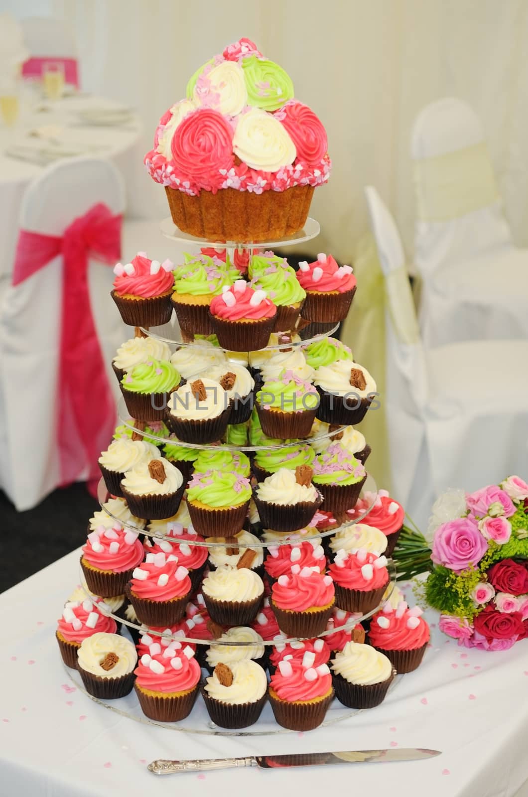 Cup Cakes At wedding by kmwphotography