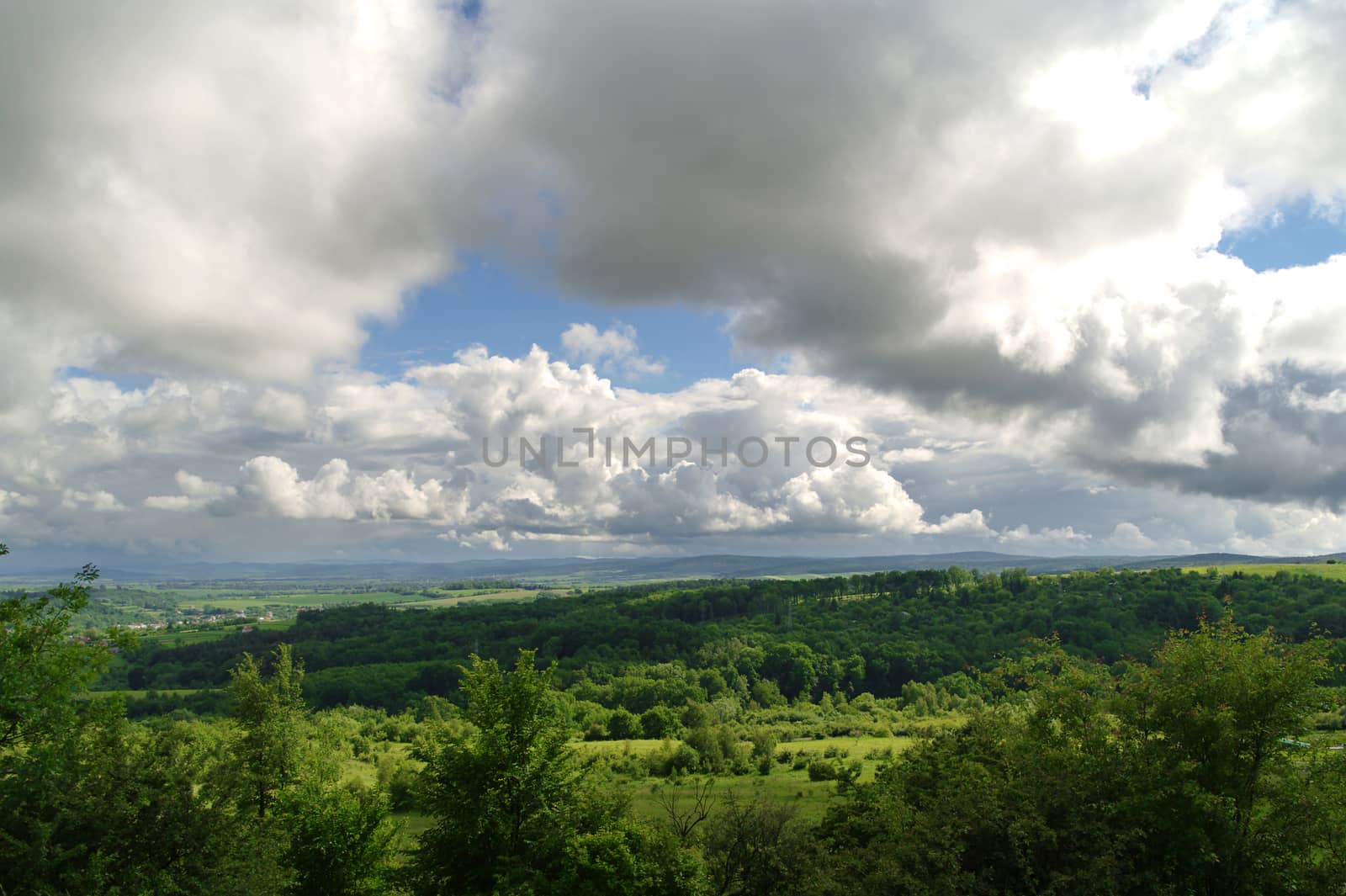 view from mountain in a cloudy day