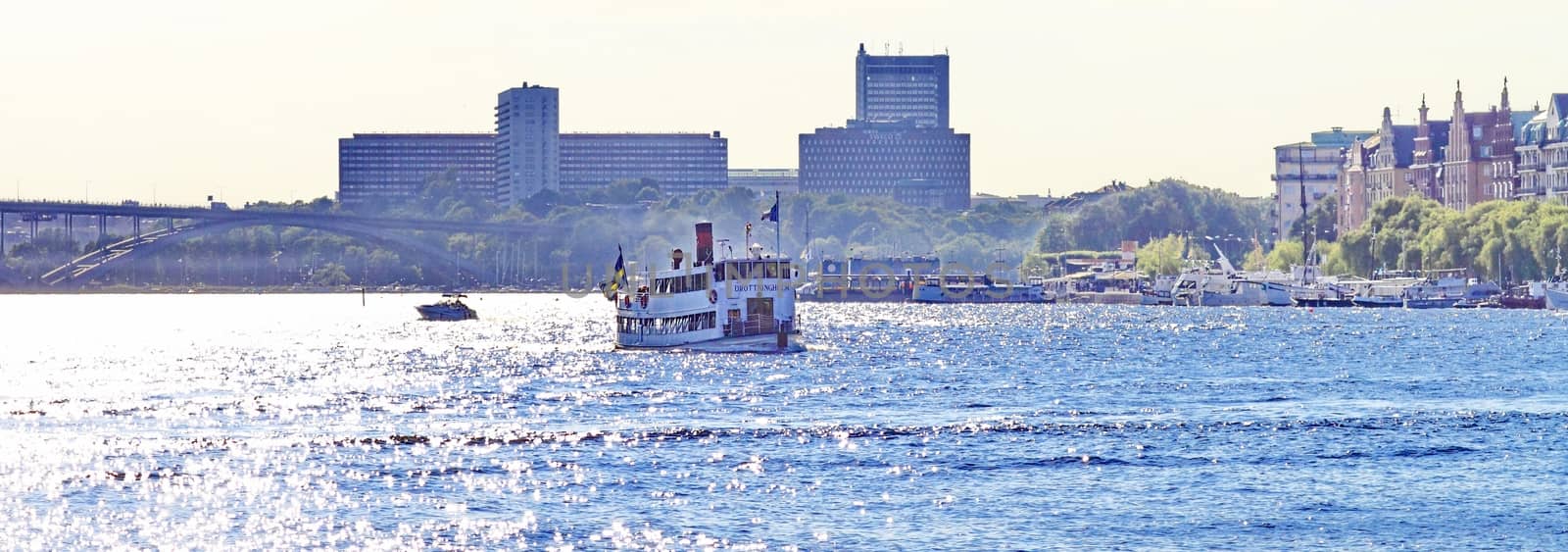 boat,walk in Stockholm by victorych