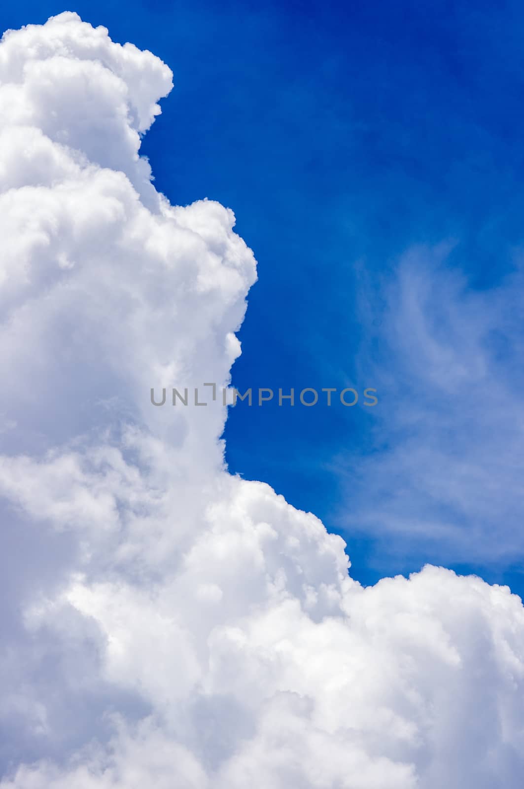 blue sky with cloud by seksan44