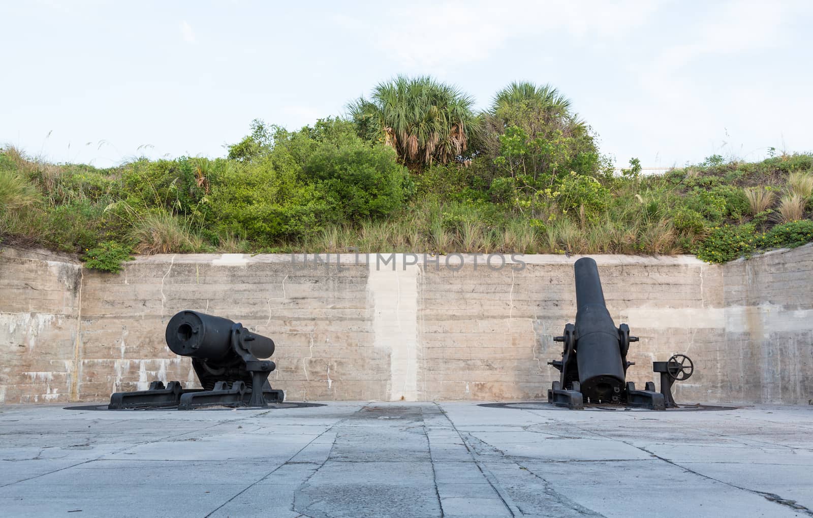Fort de Soto museum housing old artillery and military guns and cannons used in Spanish American war
