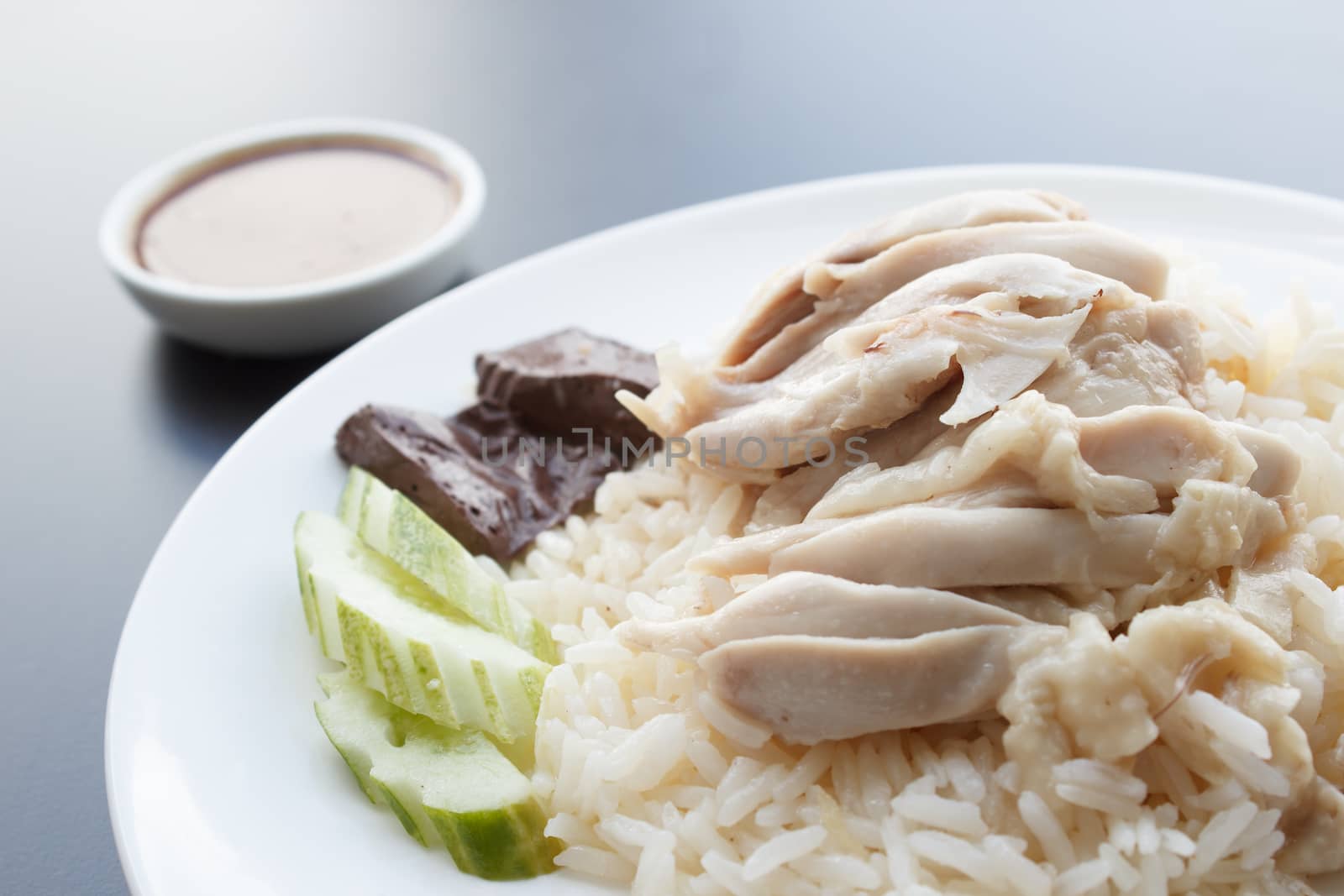 Hainanese chicken rice and sauces,khao mun kai
