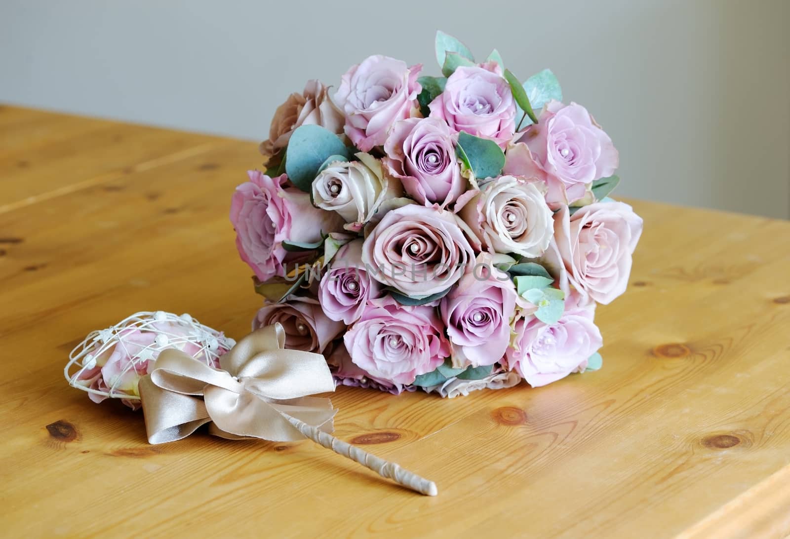 Brides bunch of pink roses on wedding day