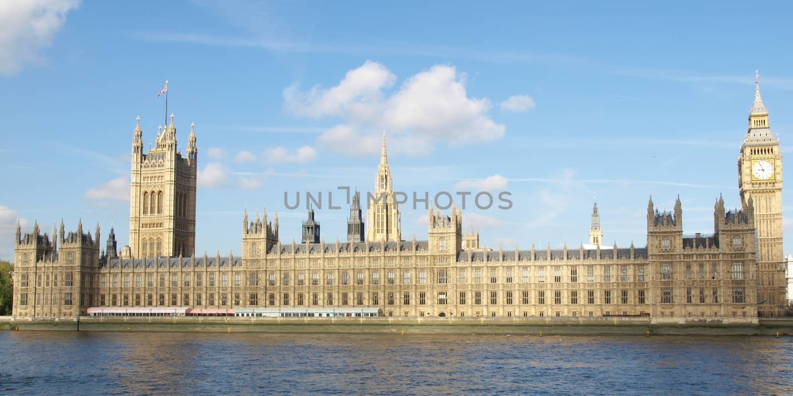 Houses of Parliament by claudiodivizia