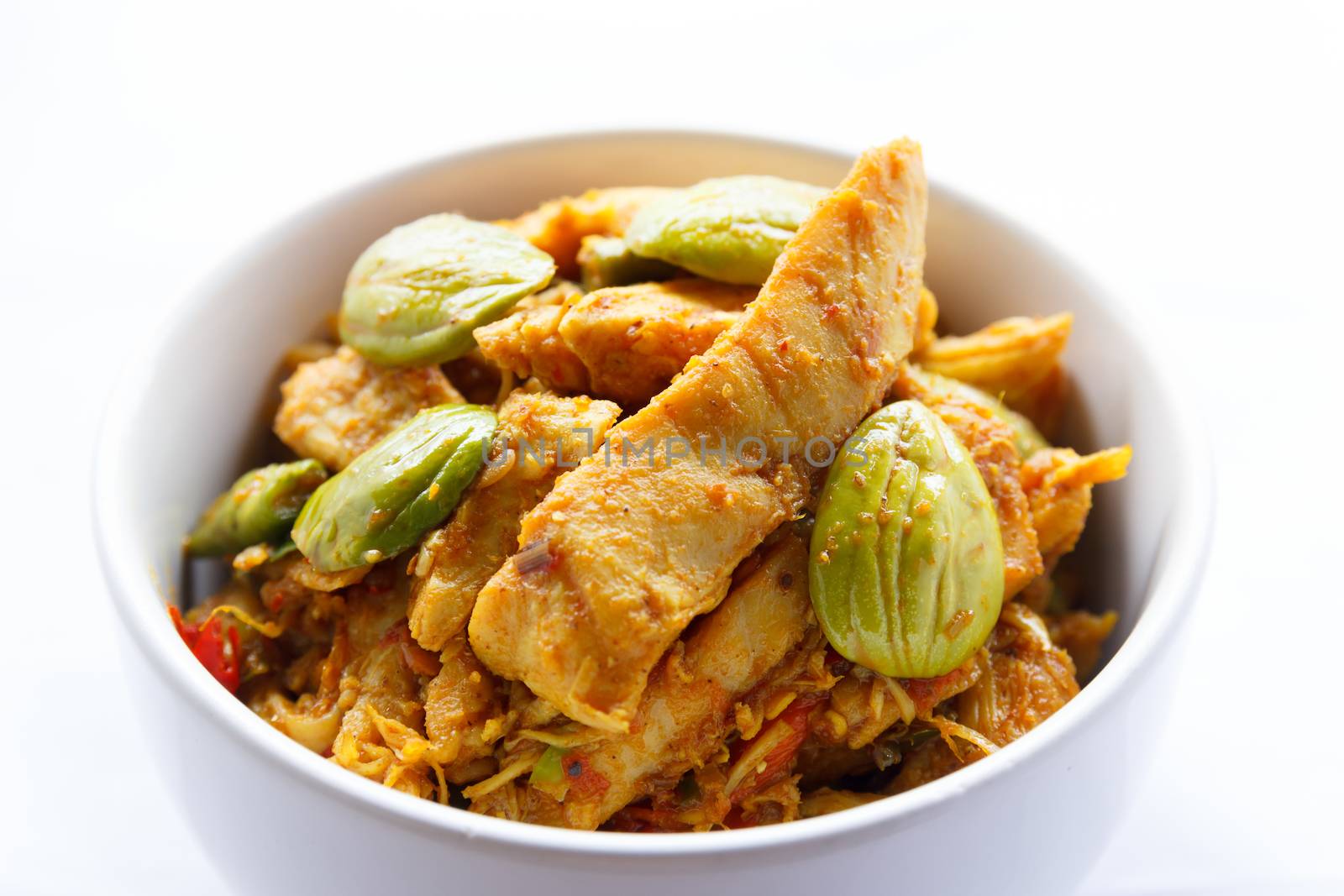 stir fried chicken with stink bean in curry paste  by vitawin