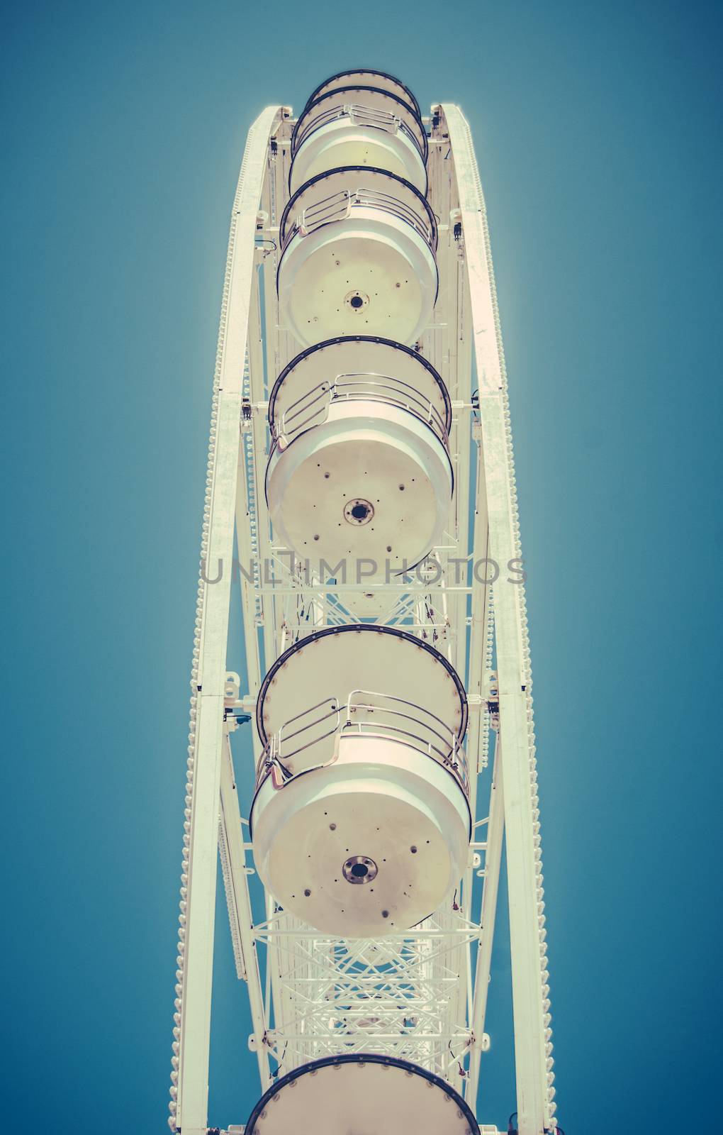 Ferris Wheel Detail by mrdoomits