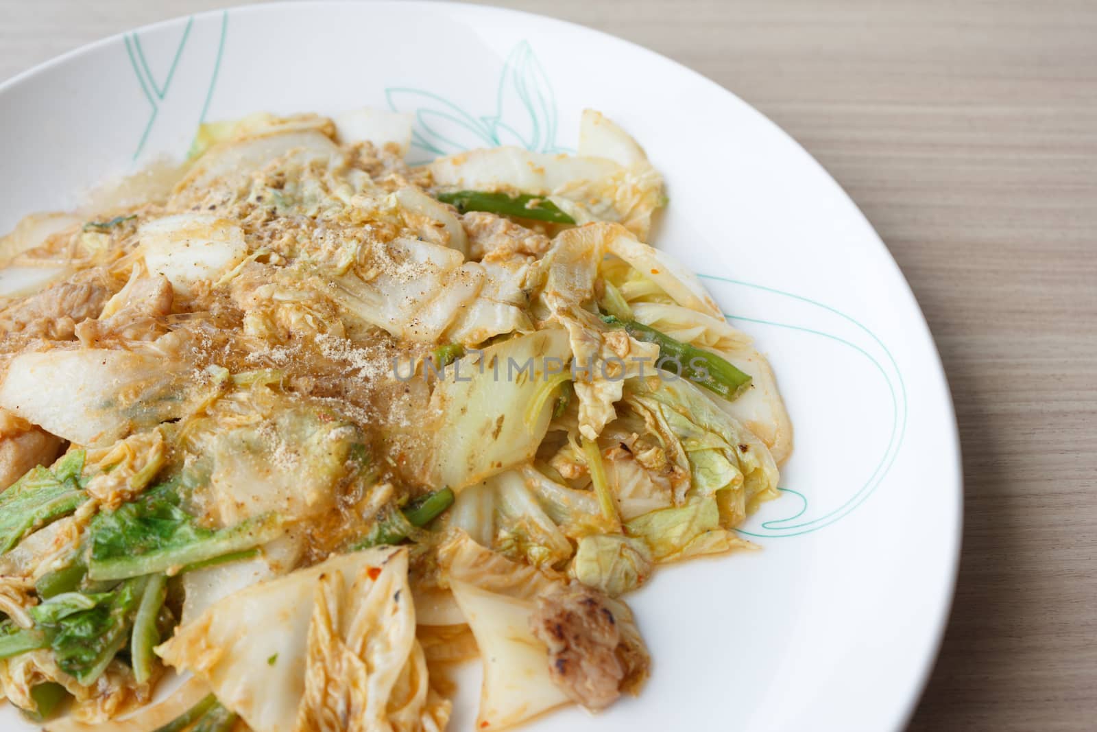Suki dry fried vermicelli with cabbage and pork