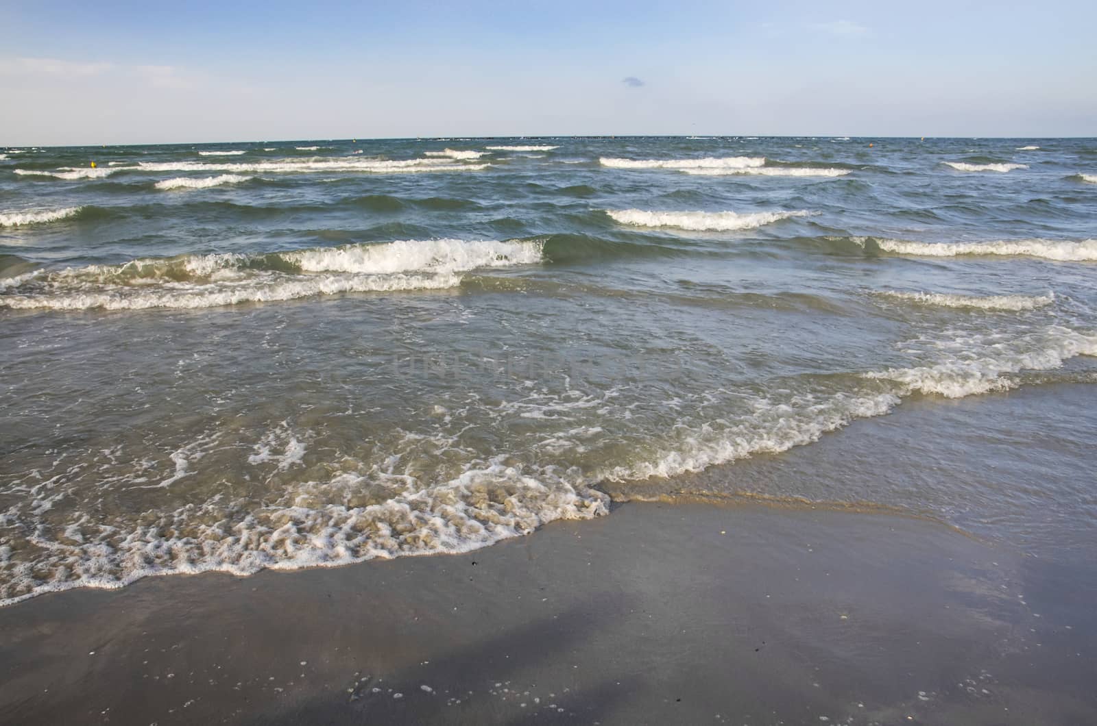 Sea waves on sand by savcoco