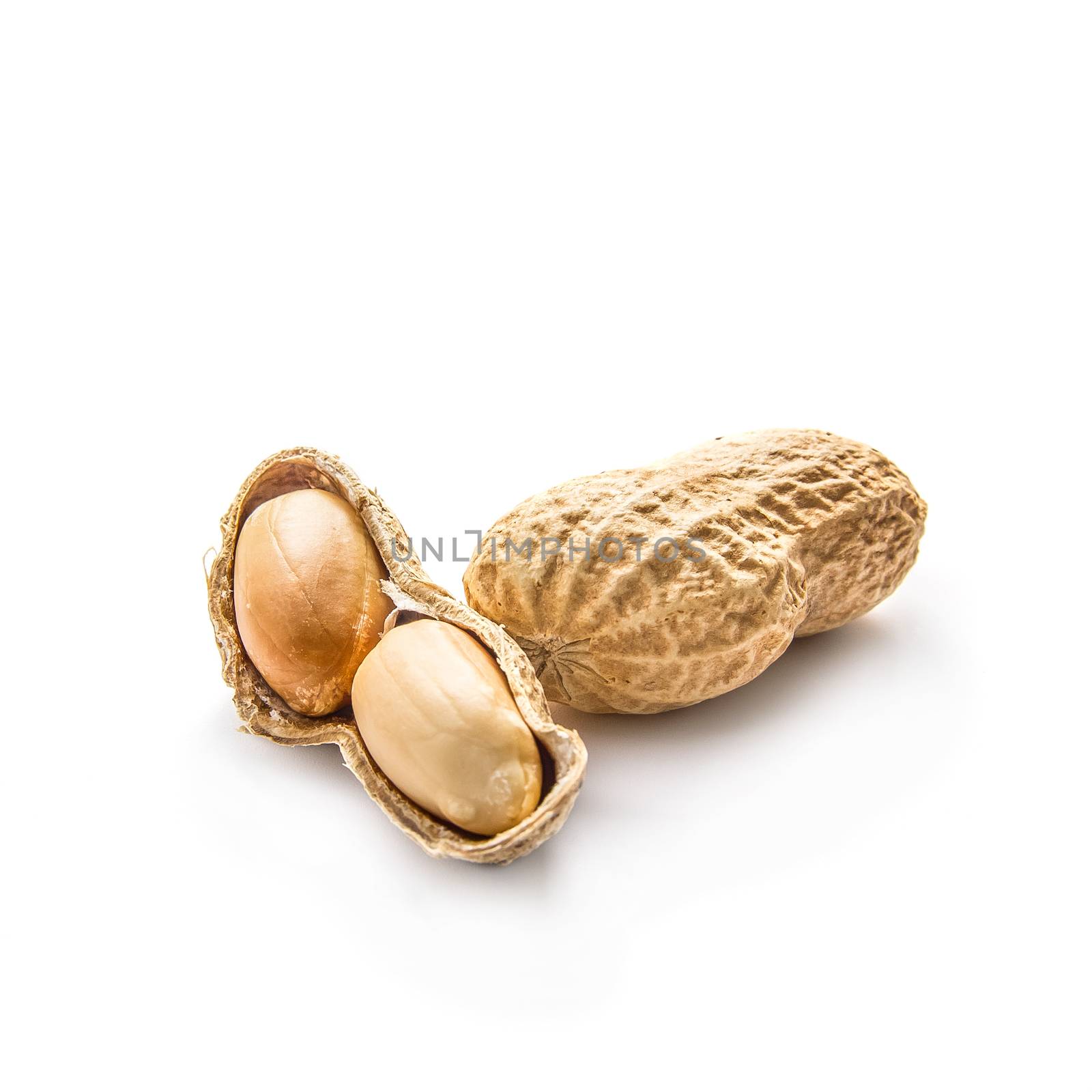 Peanuts isolated by dynamicfoto