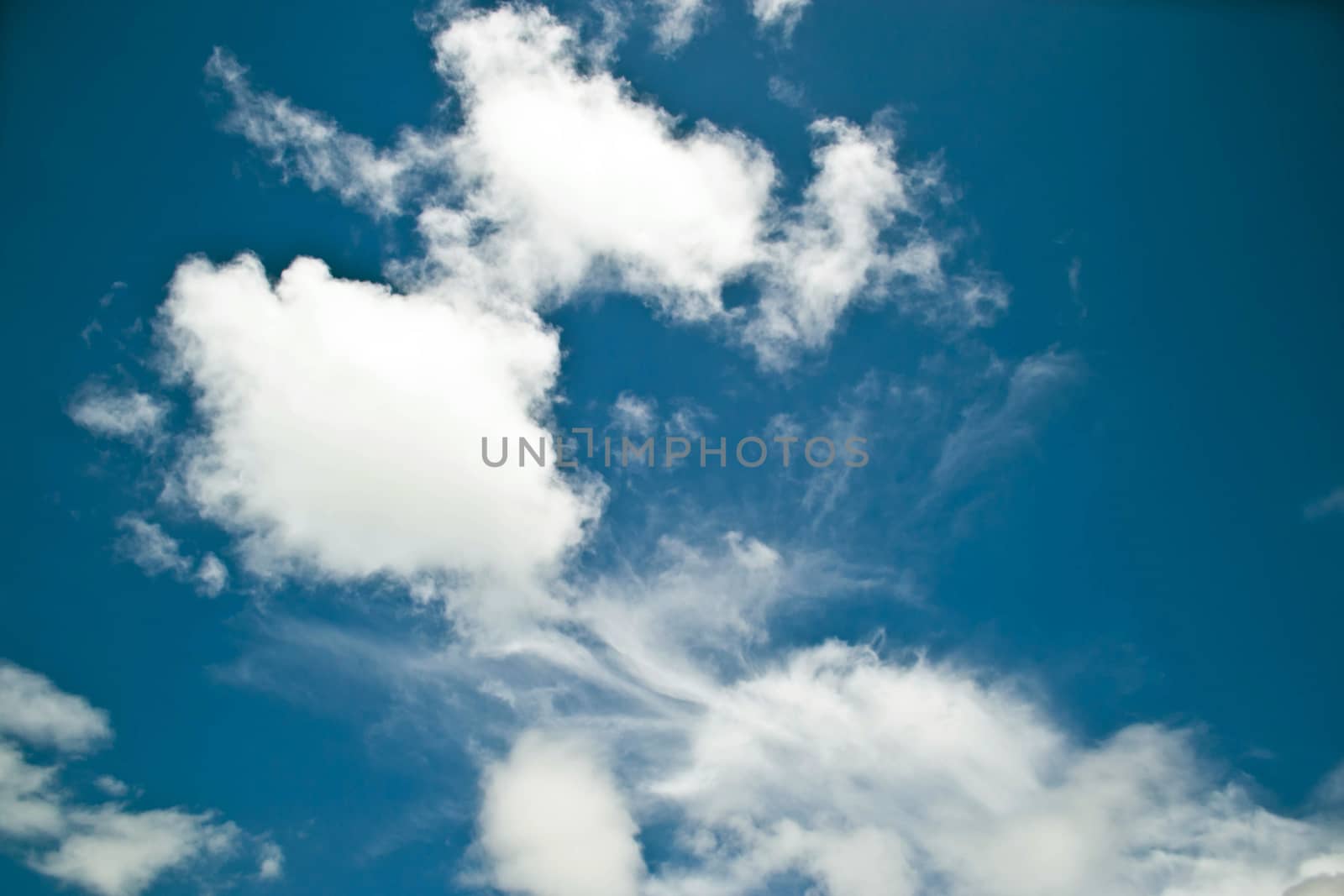 clouds in the blue sky