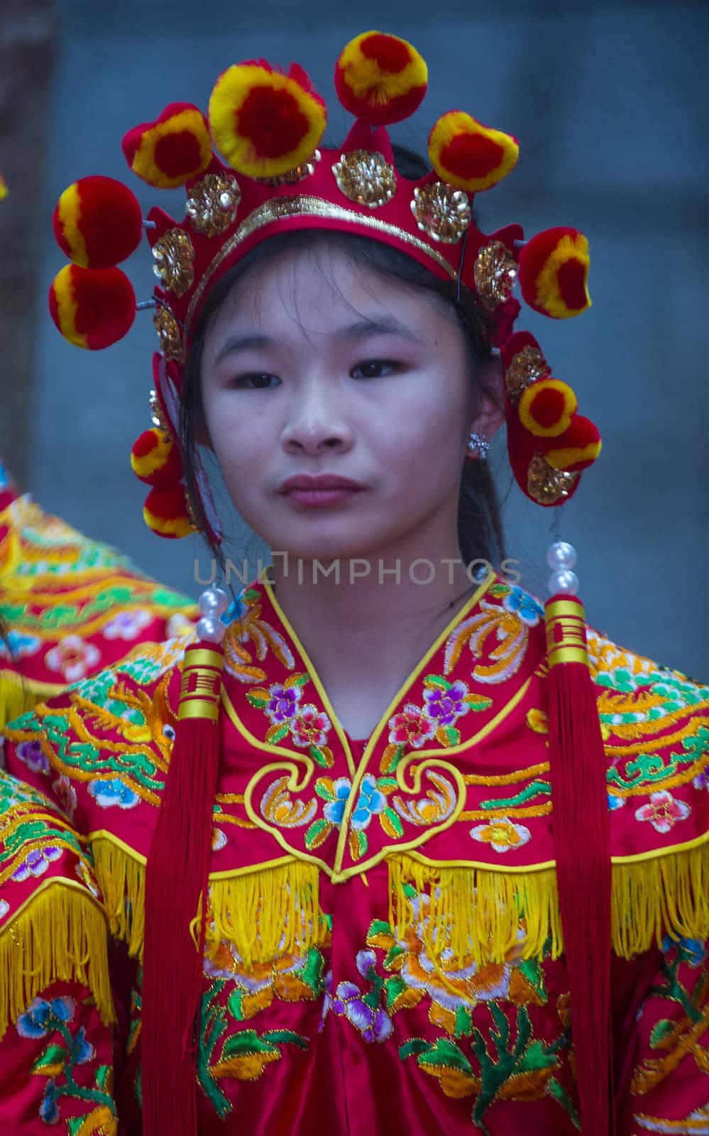 SAN FRANCISCO - FEB 15 : Unidentified dress up girl performing during the Chinese New Year Parade in San Francisco , California on February 15 2014 , It is the largest Asian event in North America 