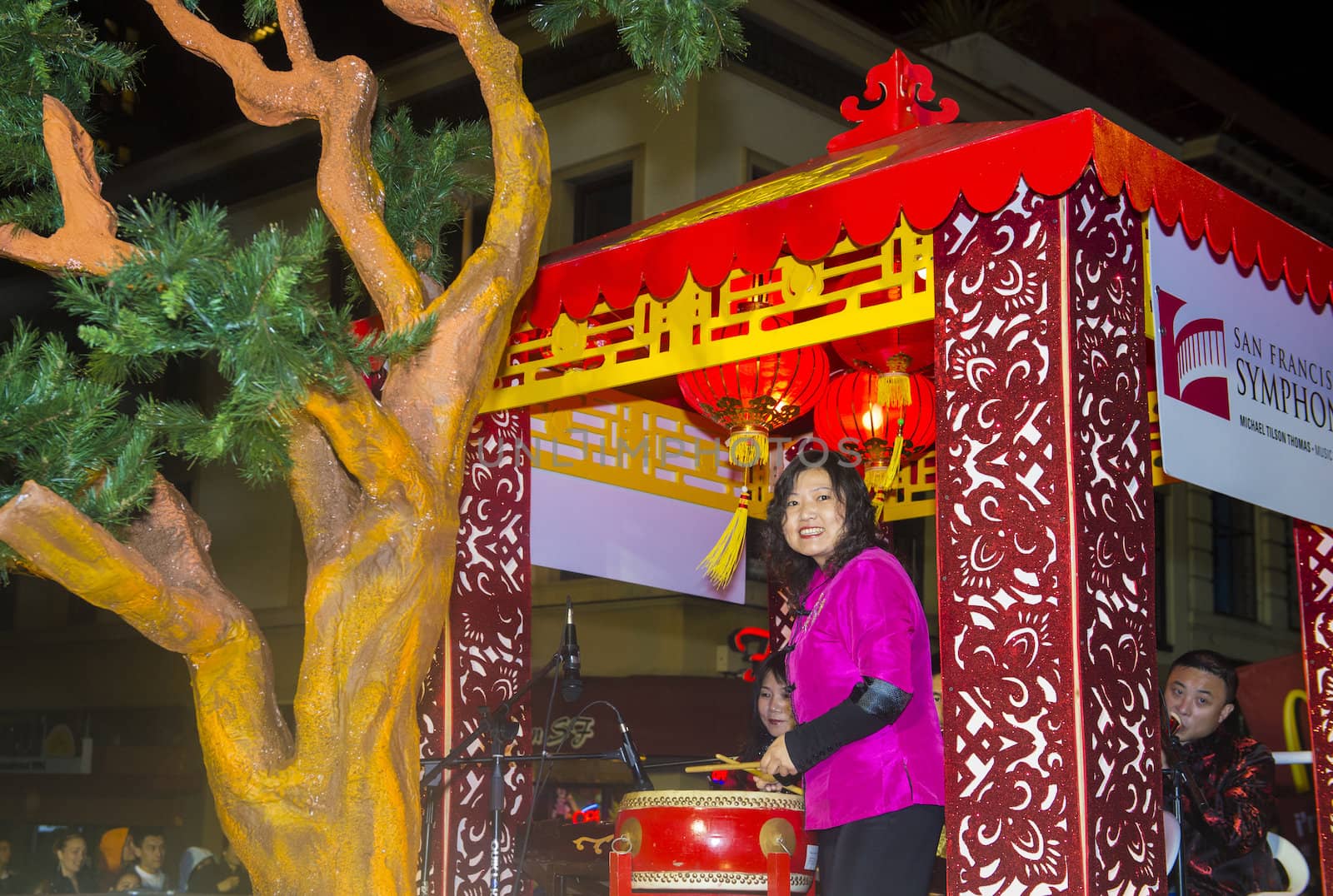 SAN FRANCISCO - FEB 15 : A parade float at the Chinese New Year Parade in San Francisco , California on February 15 2014 , It is the largest Asian event in North America 