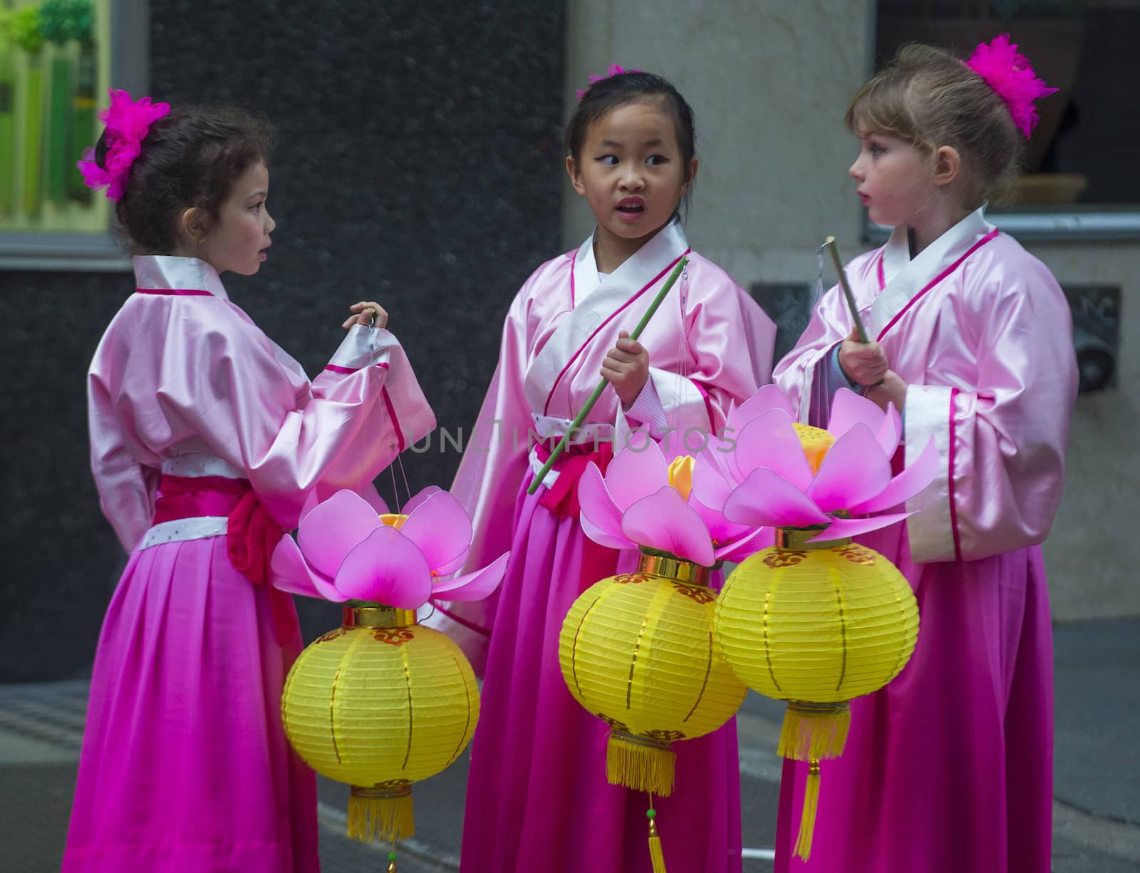 SAN FRANCISCO - FEB 15 : Unidentified dress up children performing during the Chinese New Year Parade in San Francisco , California on February 15 2014 , It is the largest Asian event in North America 