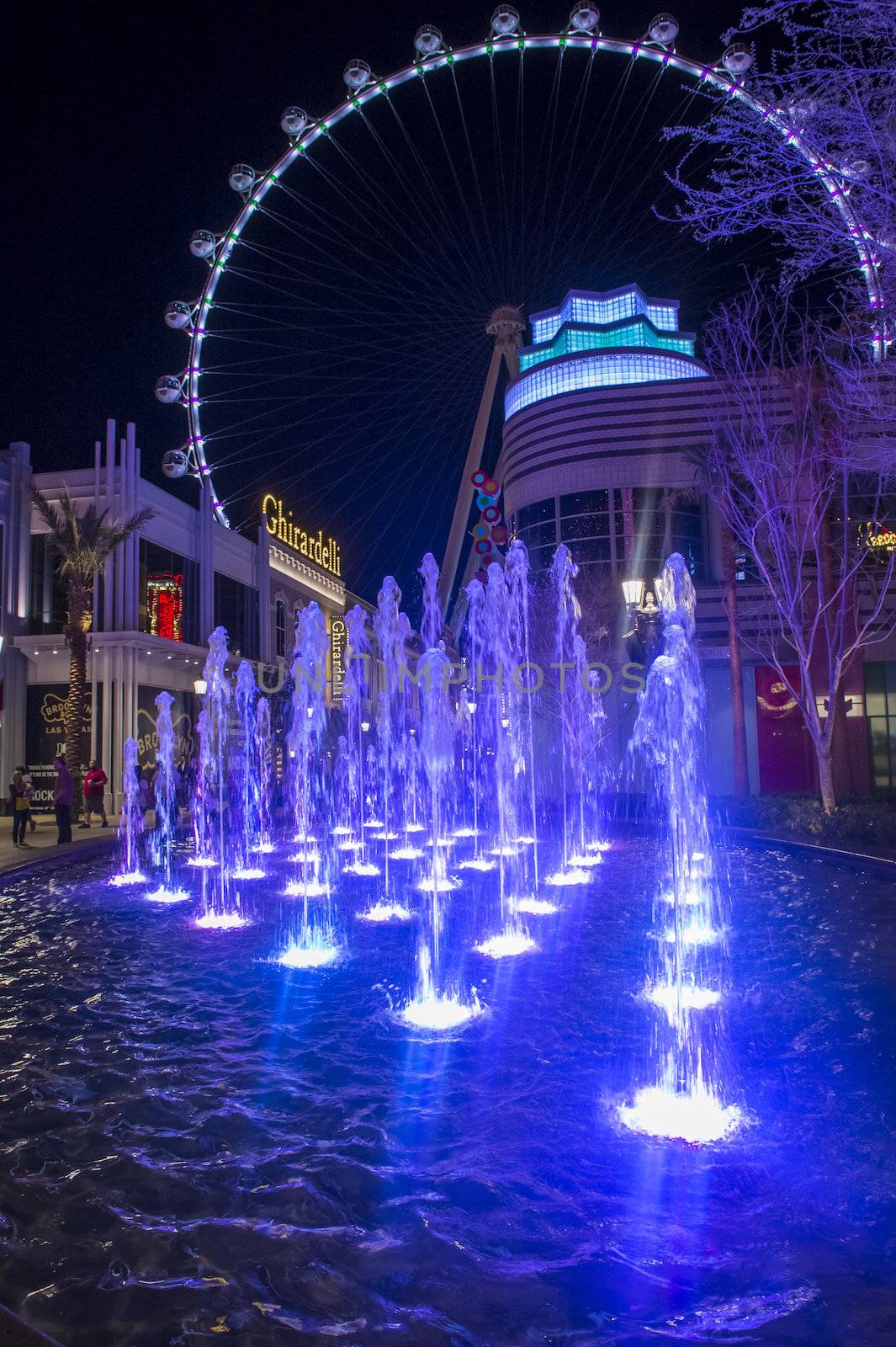 LAS VEGAS - MARCH 15 : The Linq, a dining and shopping district and High Roller at the center of the Las Vegas Strip on March 15 2014 , The High Roller is the world's largest observation wheel