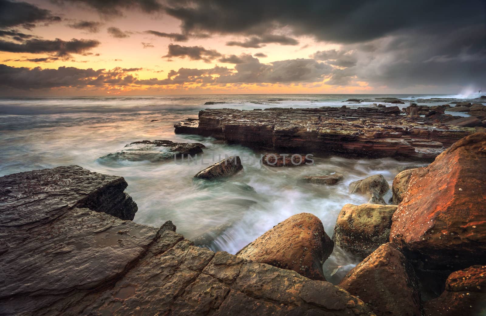 The southern end of the Turrimetta rockshelf at dawn