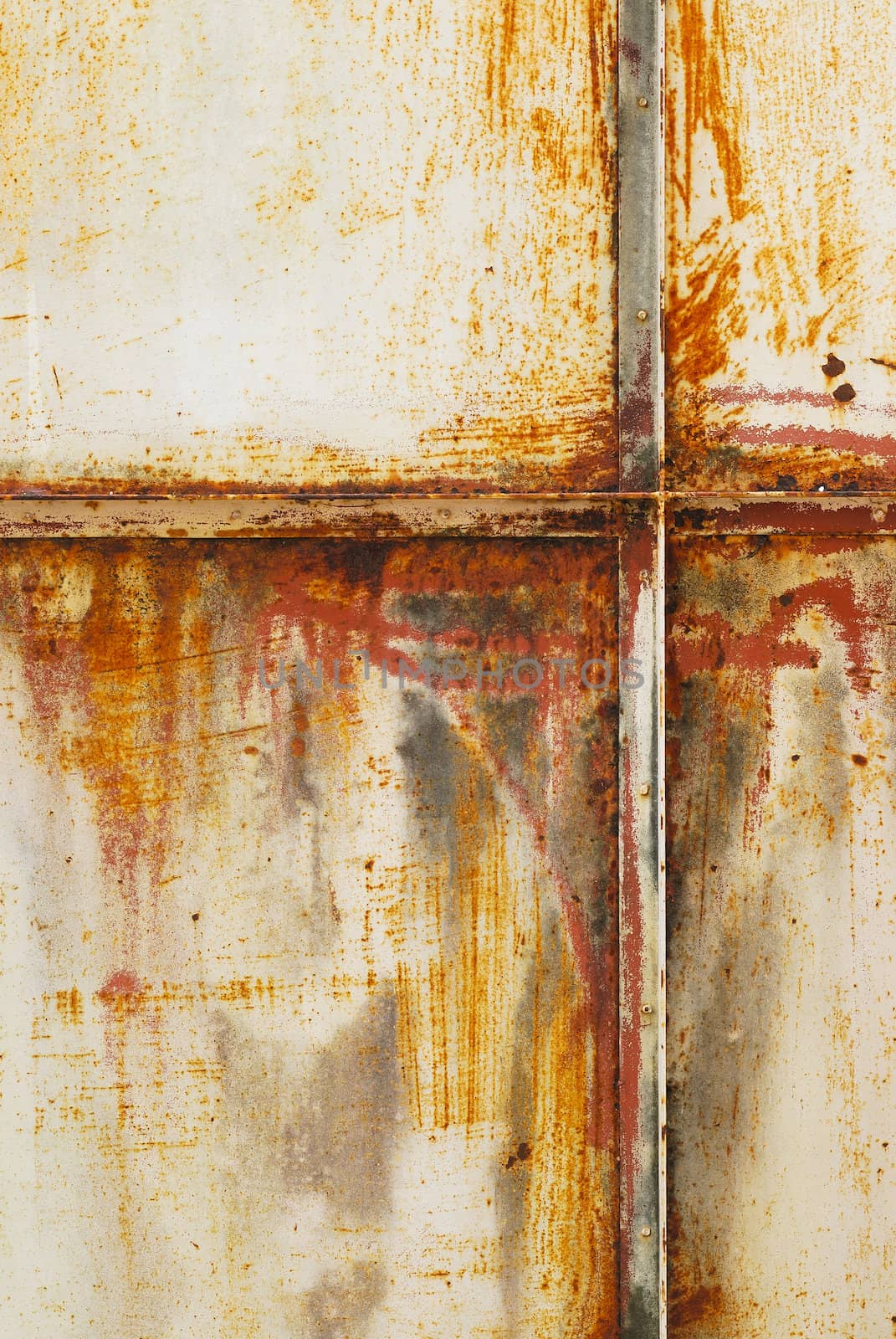 White painted metal with rust texture