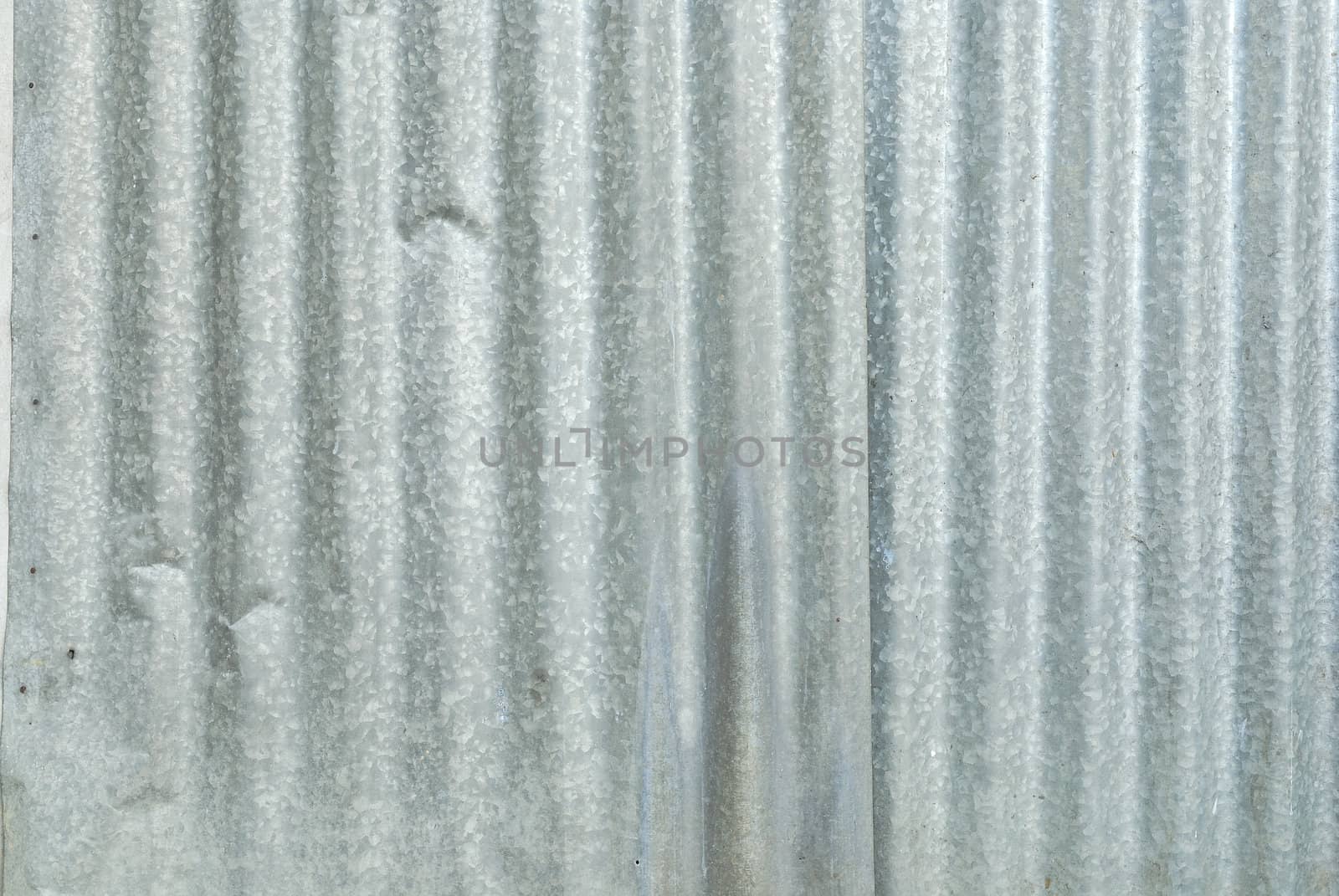 Grunge wall background with sags of rust