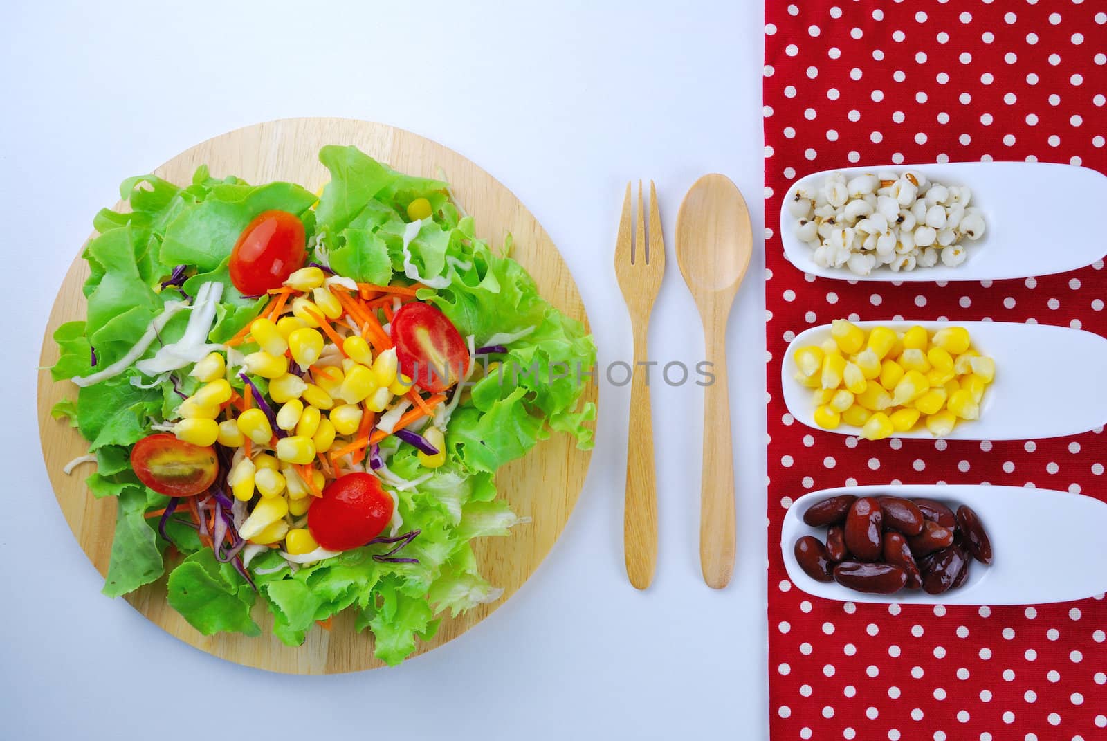 Fresh vegetable salad with corn,carrot,tomato,green oak,red oak,Red bean and millet