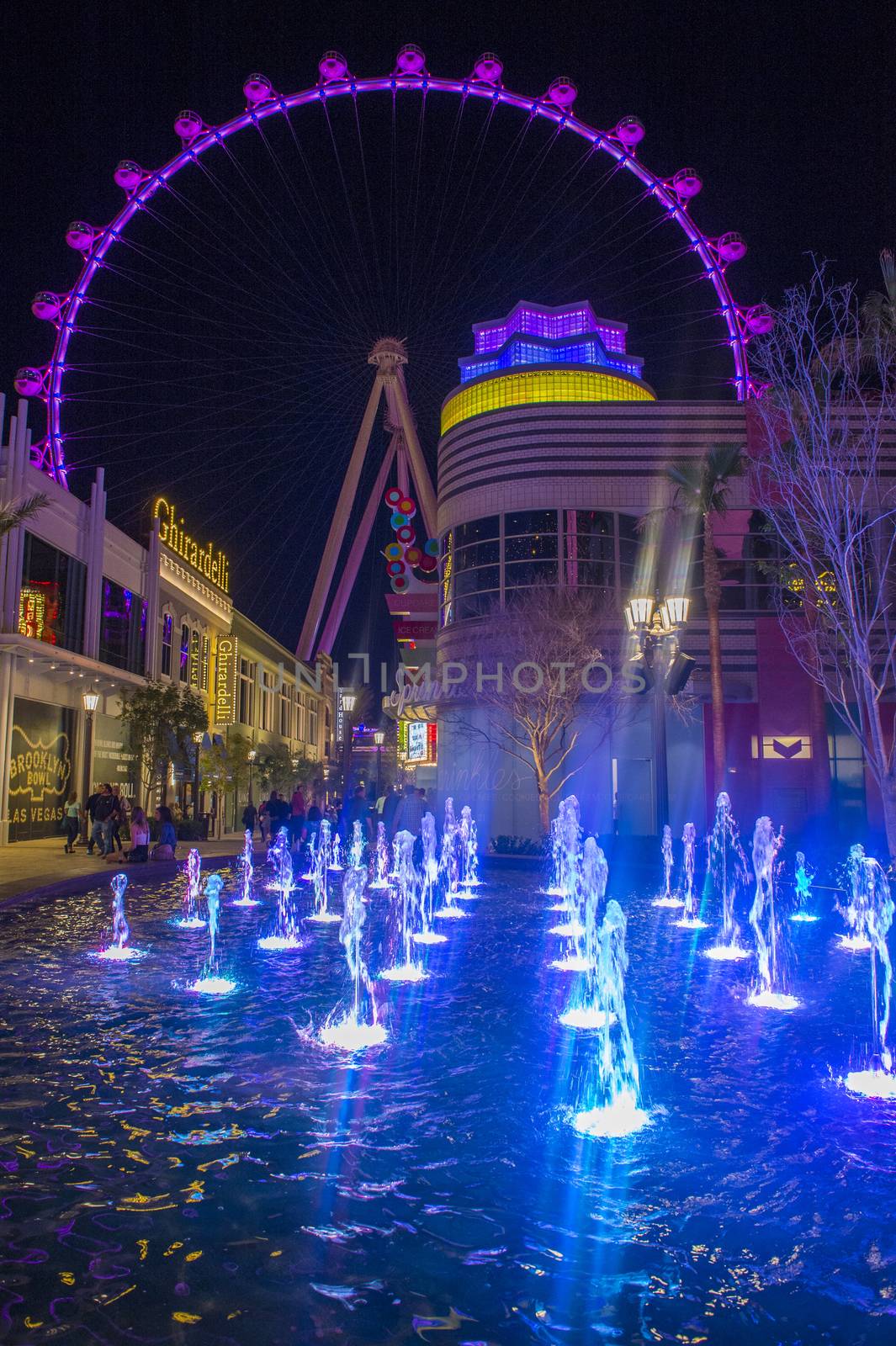 LAS VEGAS - MARCH 15 : The Linq, a dining and shopping district and High Roller at the center of the Las Vegas Strip on March 15 2014 , The High Roller is the world's largest observation wheel