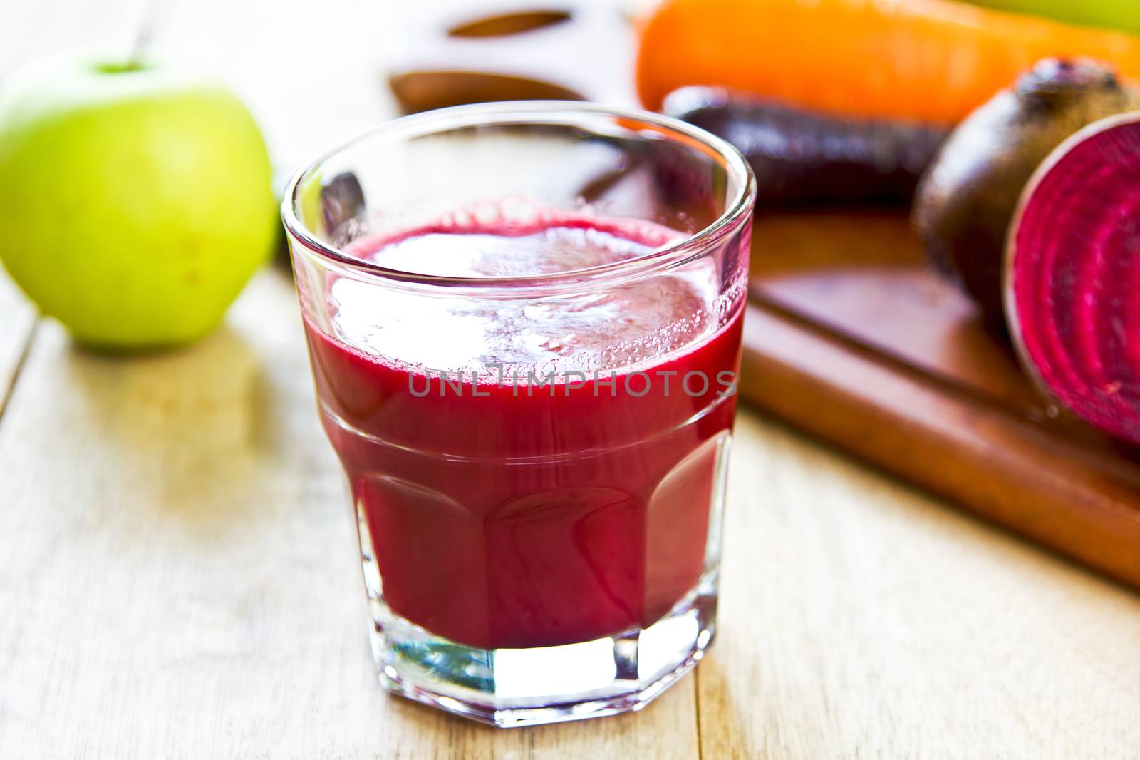 Fresh Beetroot, Carrot and Apple juice by fresh ingredient