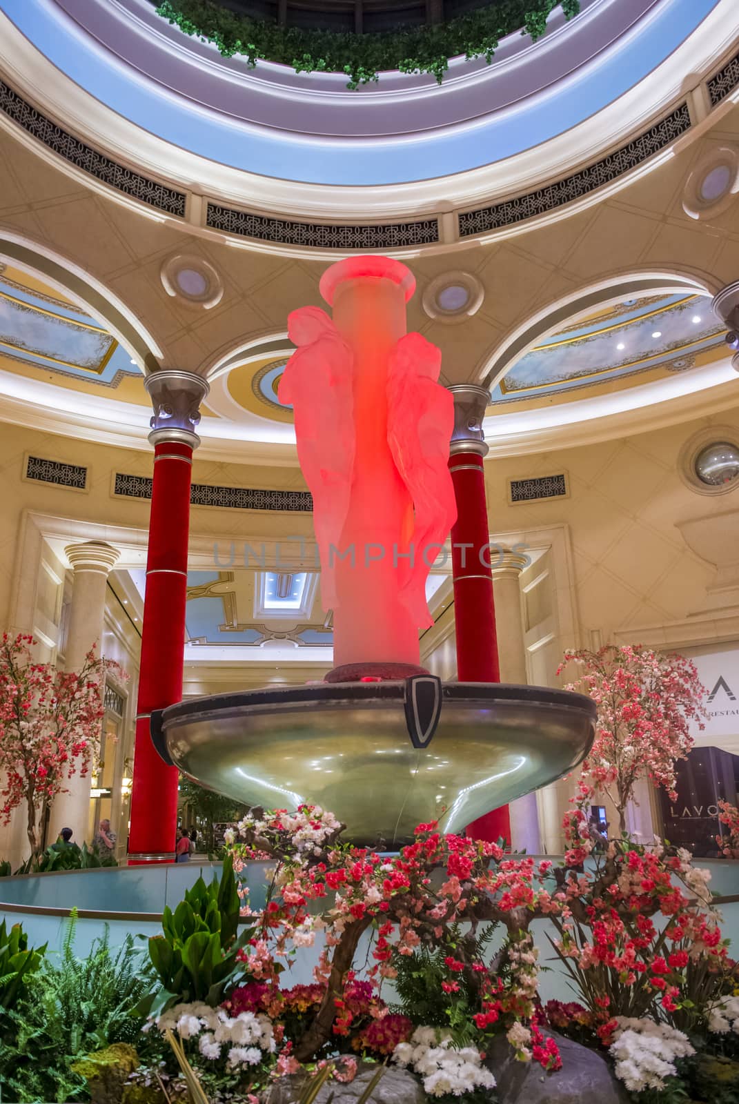 Las Vegas - Palazzo interior by kobby_dagan