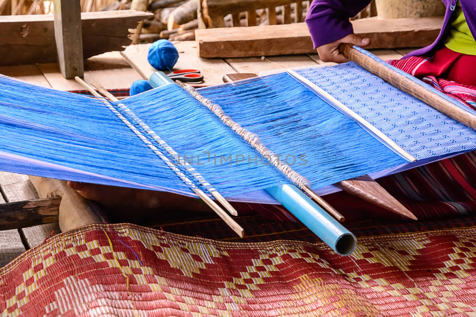 Fabric weaving tools is one of traditional manufacturing