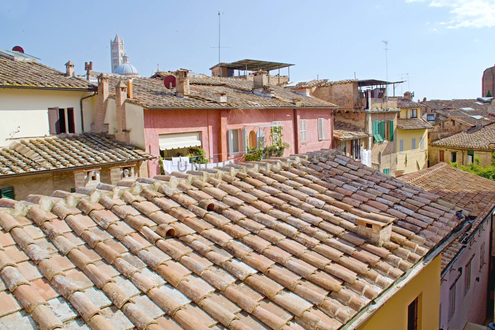 Photo shows a general view of the Tuscany city of Siena.