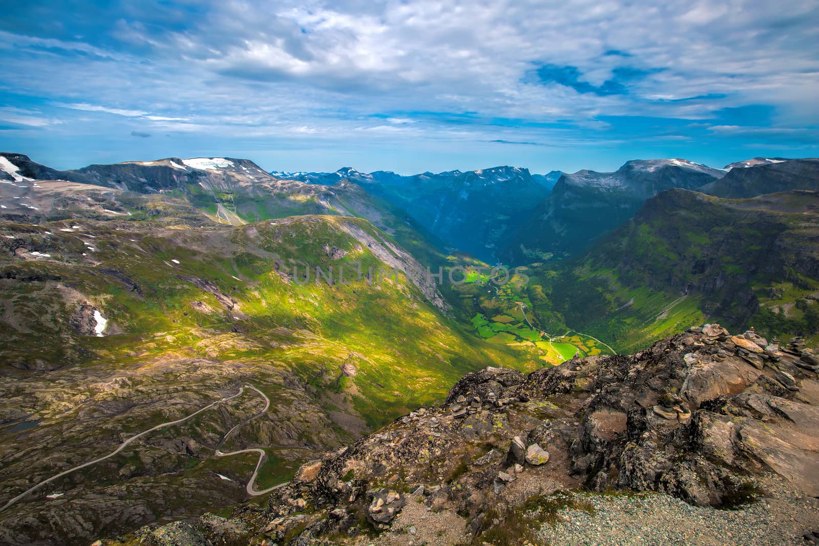 View of Geiranger by kjorgen