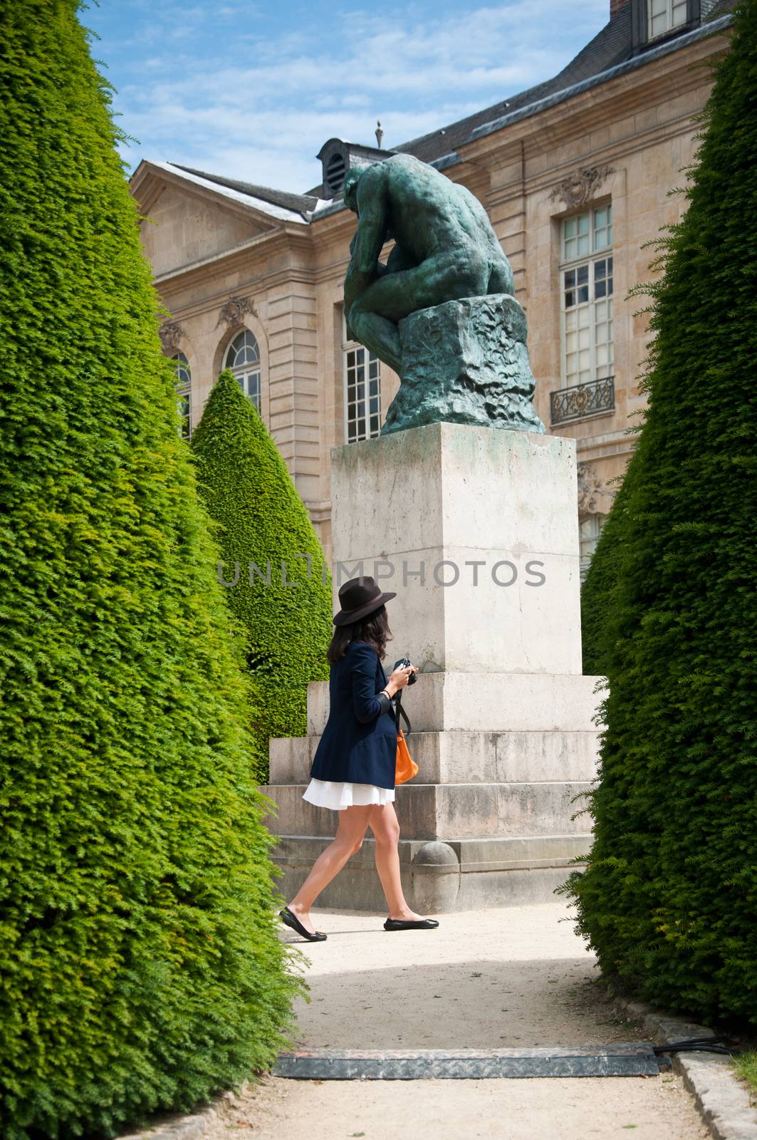 the thinking in Rodin museum in Paris - taken 14 June 2013