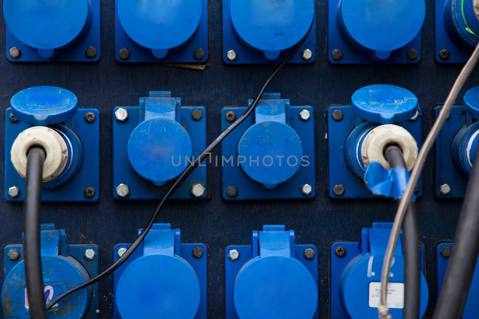 power plugs connected