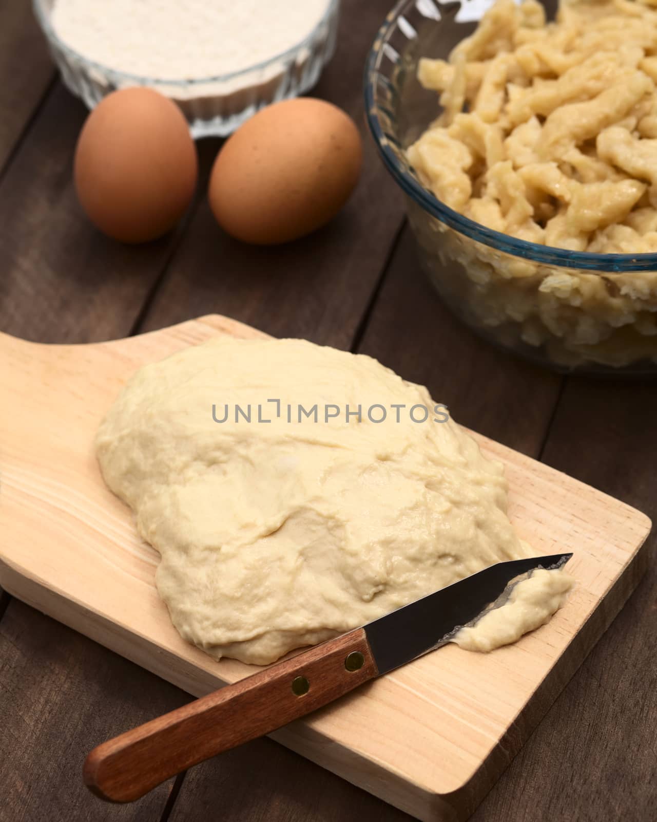 Preparing Hungarian Nokedli or Galuska by ildi