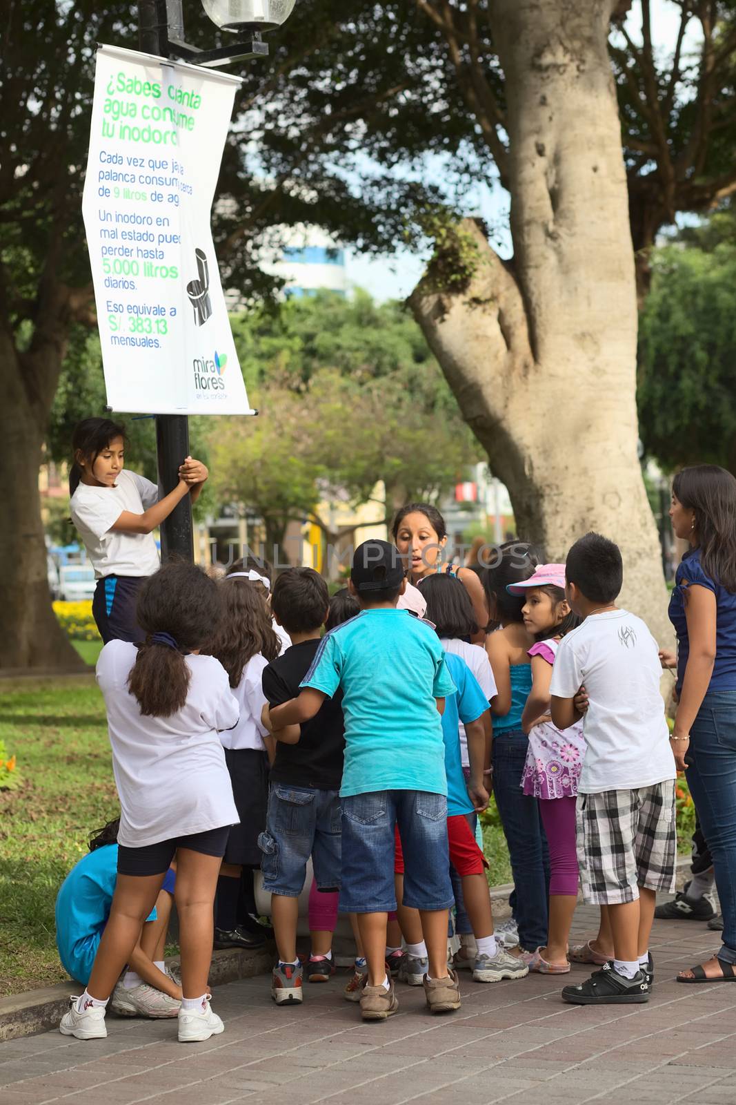 Informing About Water Use in Miraflores, Lima, Peru by ildi