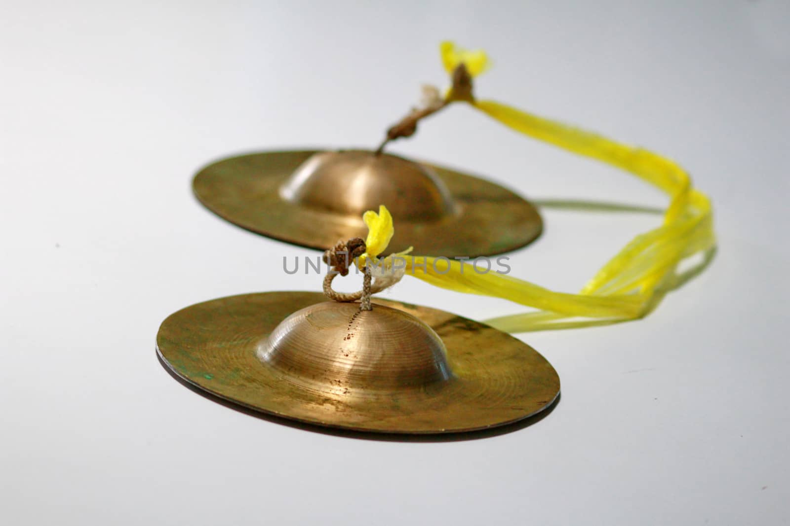 It is a pair of northern Thailand traditional cymbals.